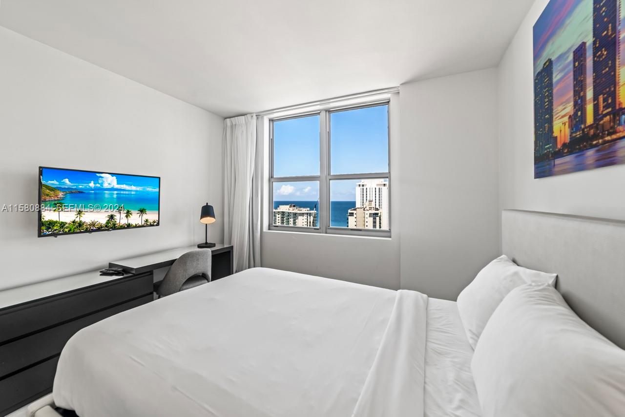 4010 S Ocean Drive R1601 Property Photo 4