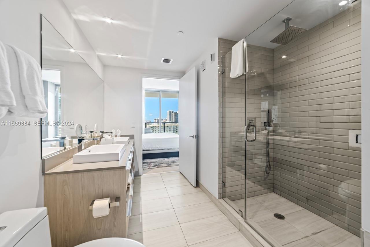 4010 S Ocean Drive R1601 Property Photo 19