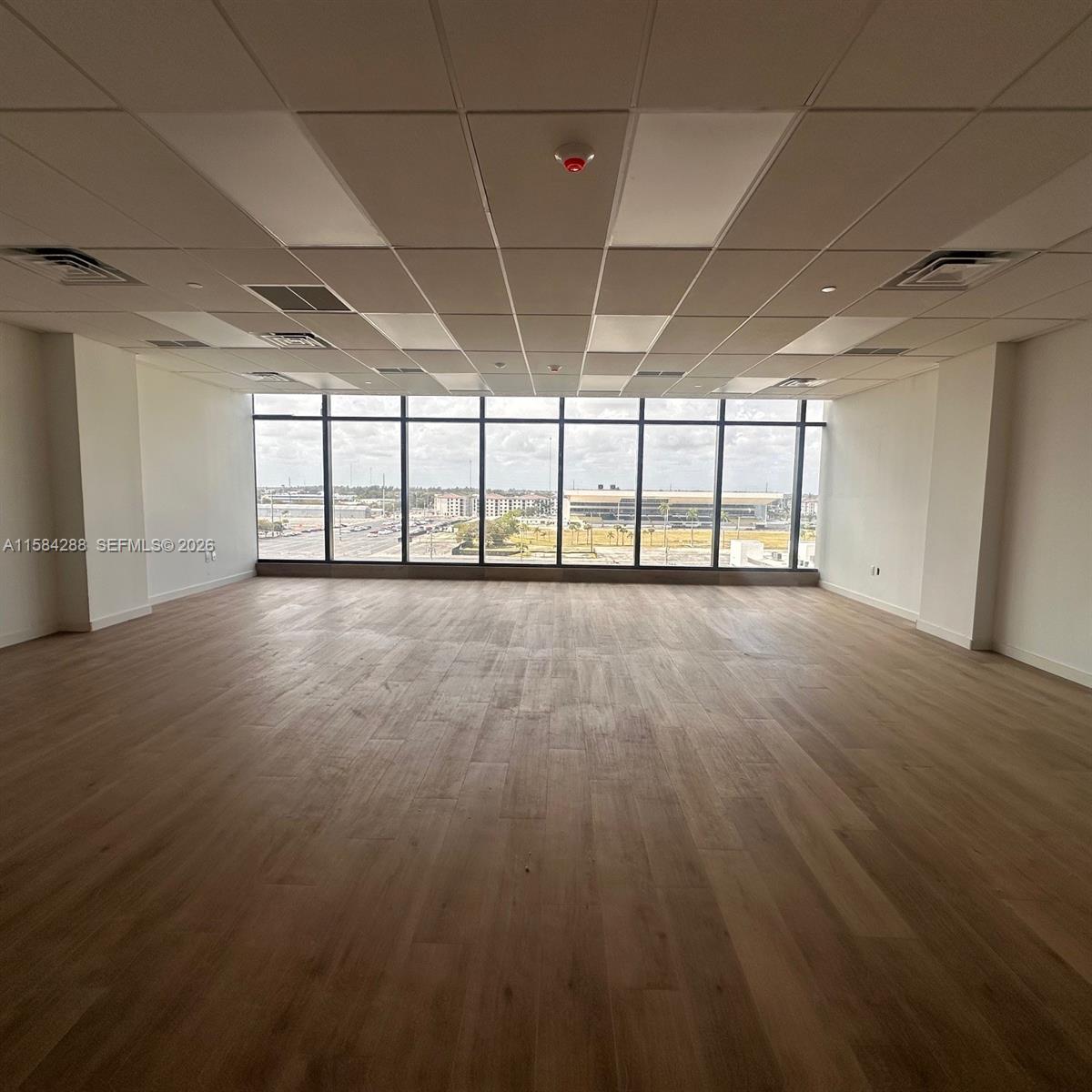 800 N Federal Highway 806 Property Photo 8