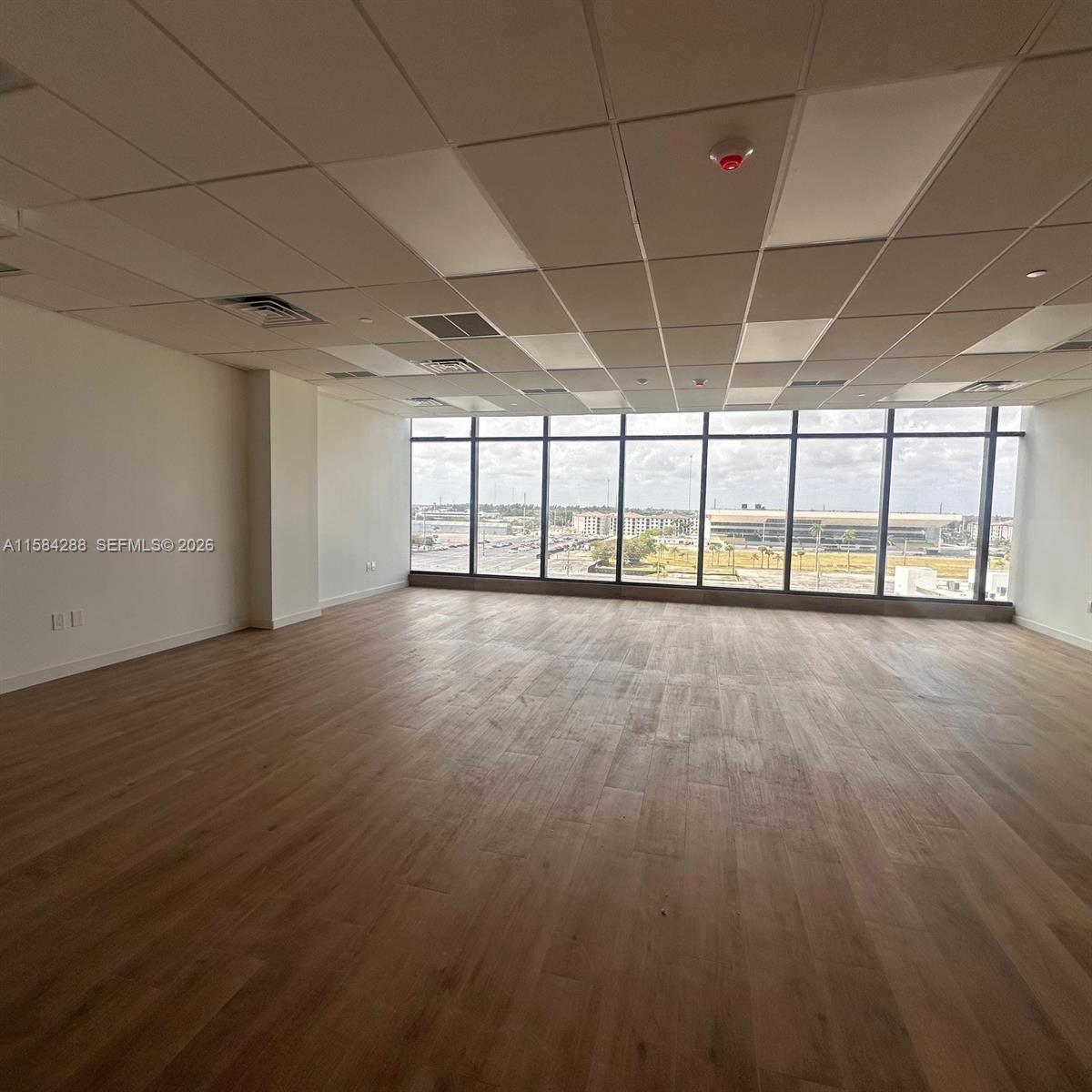 800 N Federal Highway 806 Property Photo 13