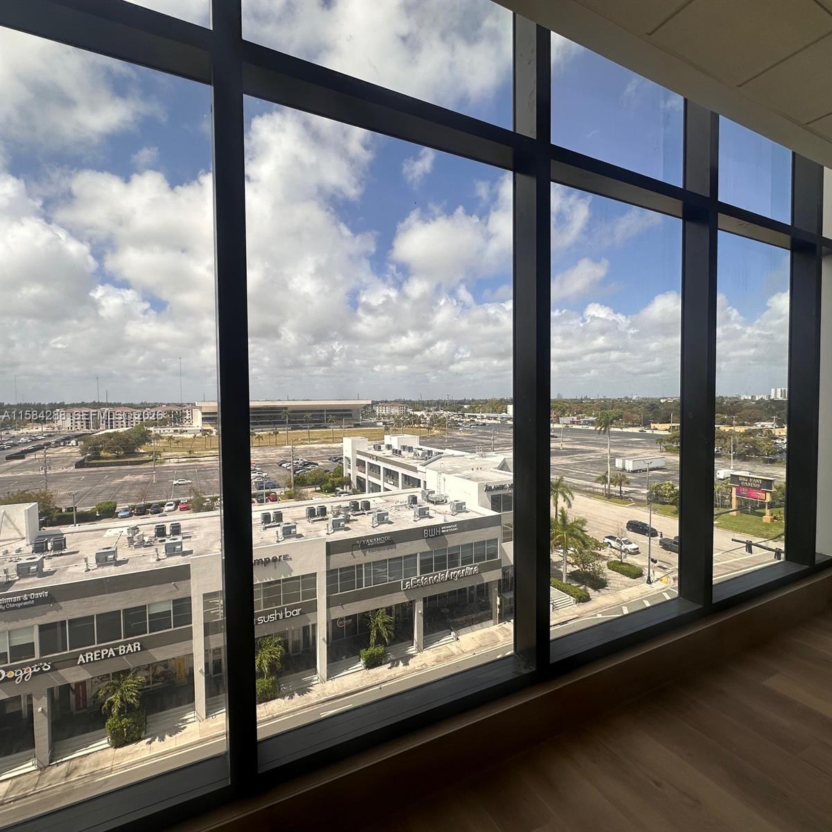 800 N Federal Highway 806 Property Photo 15