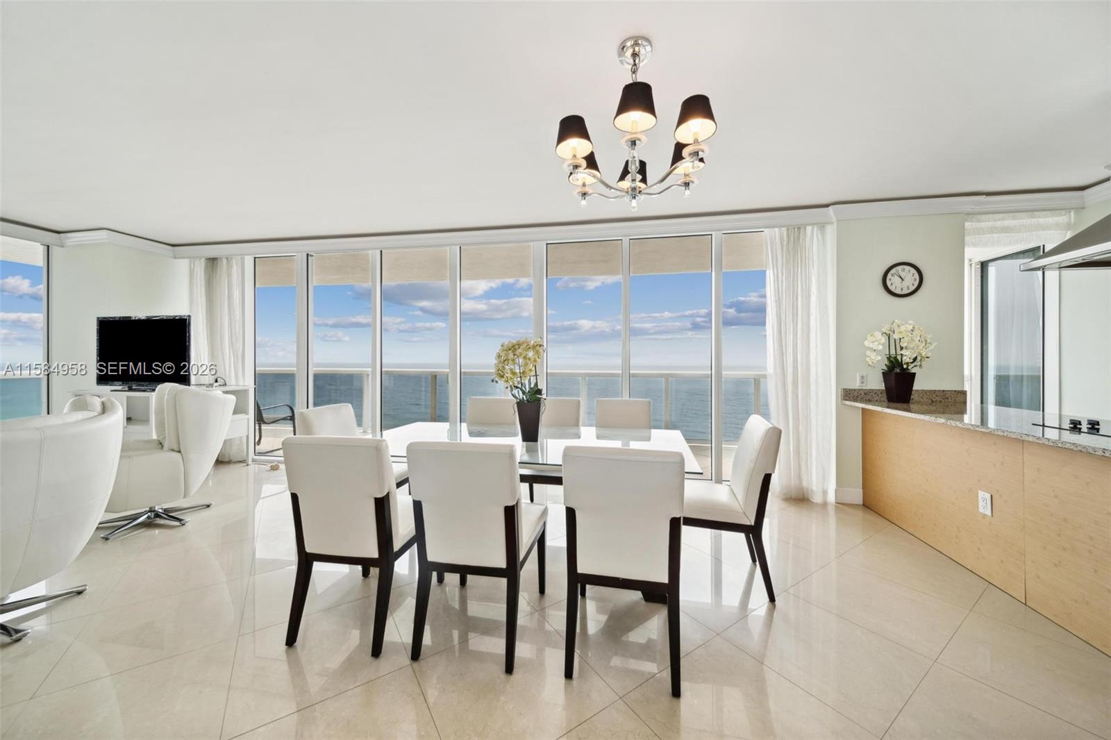1830 S Ocean Drive 1701 Property Photo 3