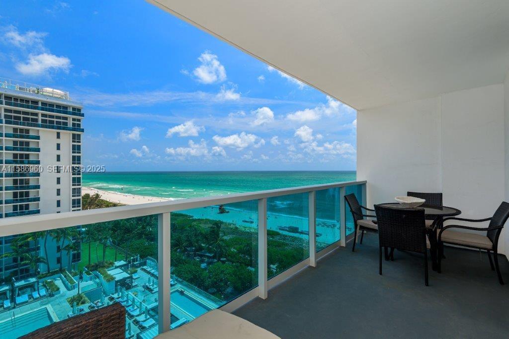 2301 Collins Avenue 1111 Property Photo 1