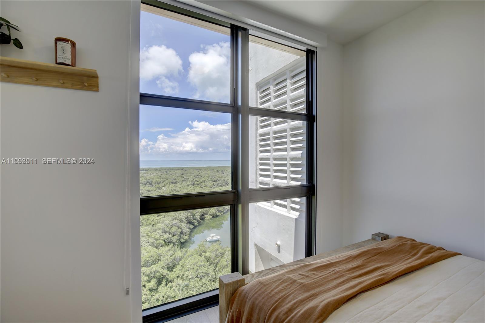 1121 Crandon Boulevard D1201 Property Photo 16