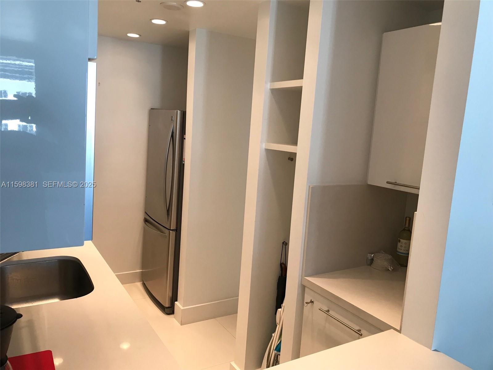 100 Lincoln Road 808 Property Photo 10