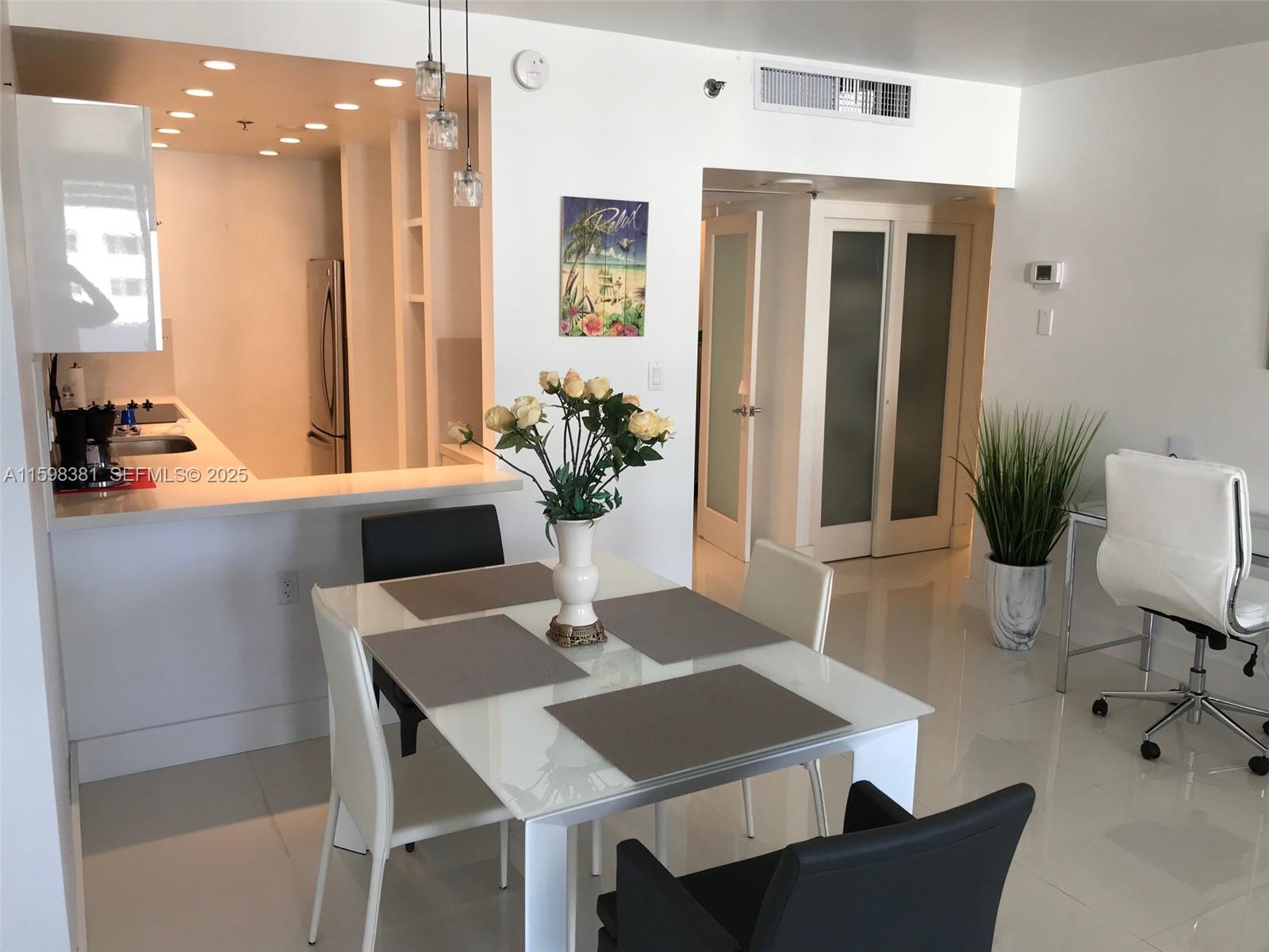 100 Lincoln Road 808 Property Photo 11