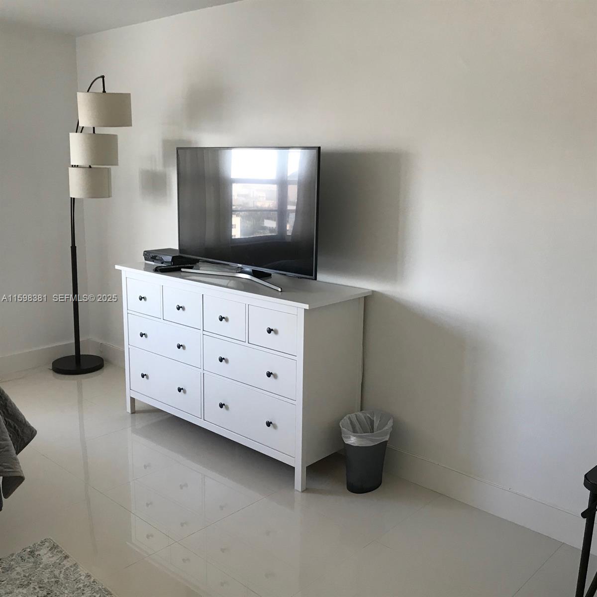 100 Lincoln Road 808 Property Photo 23