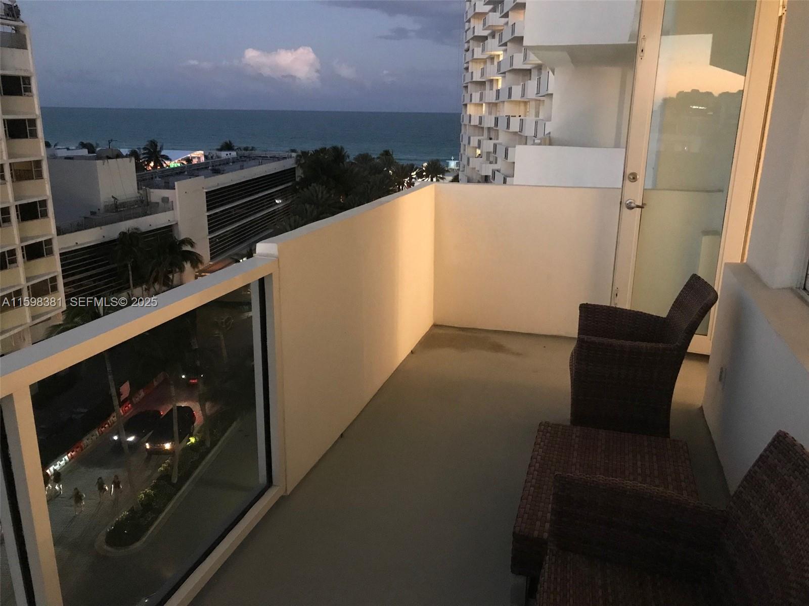 100 Lincoln Road 808 Property Photo 28