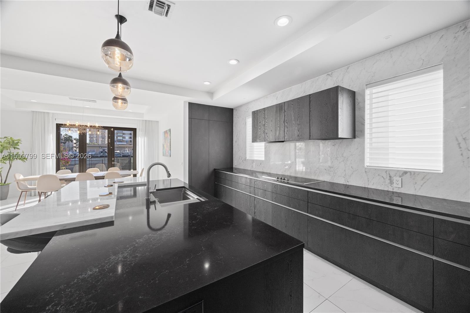 A11599799 Property Photo 17
