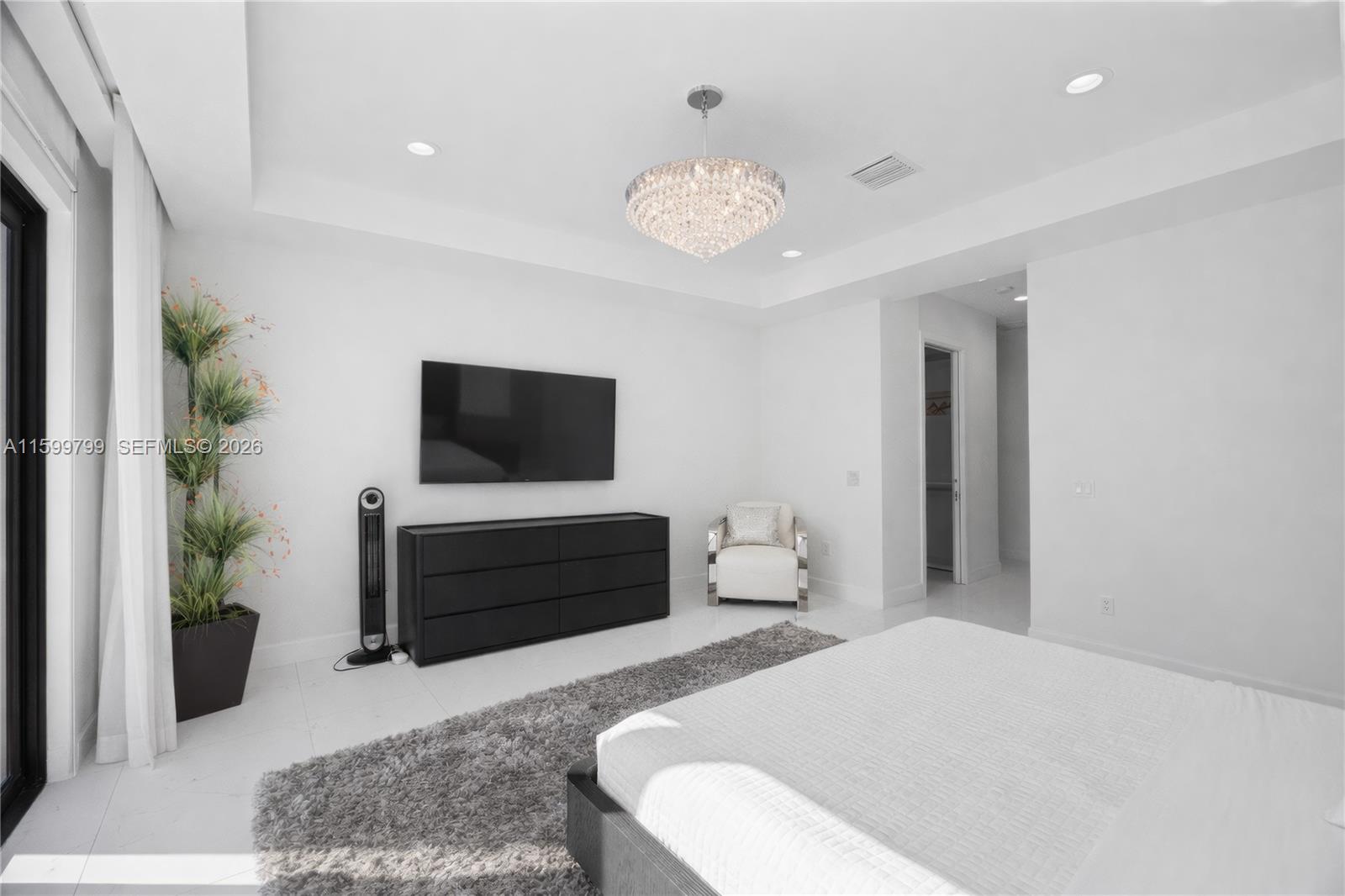 A11599799 Property Photo 24