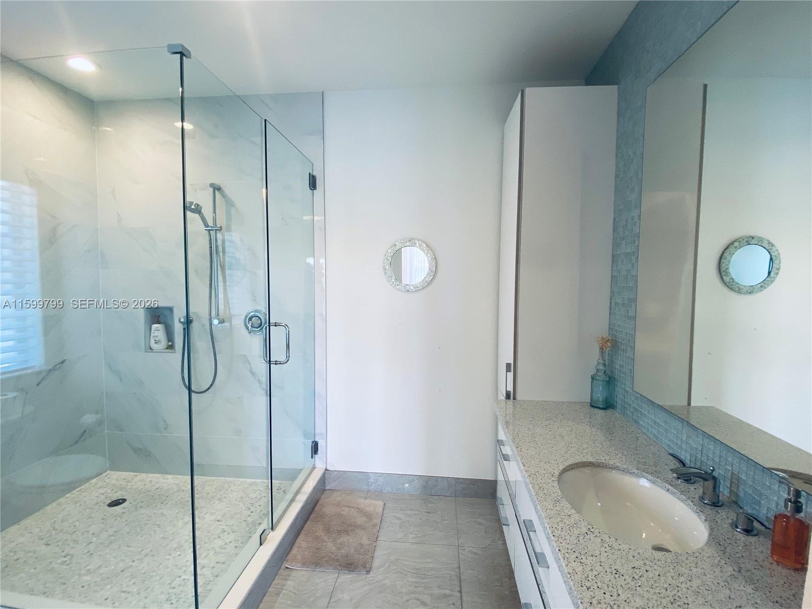 A11599799 Property Photo 29