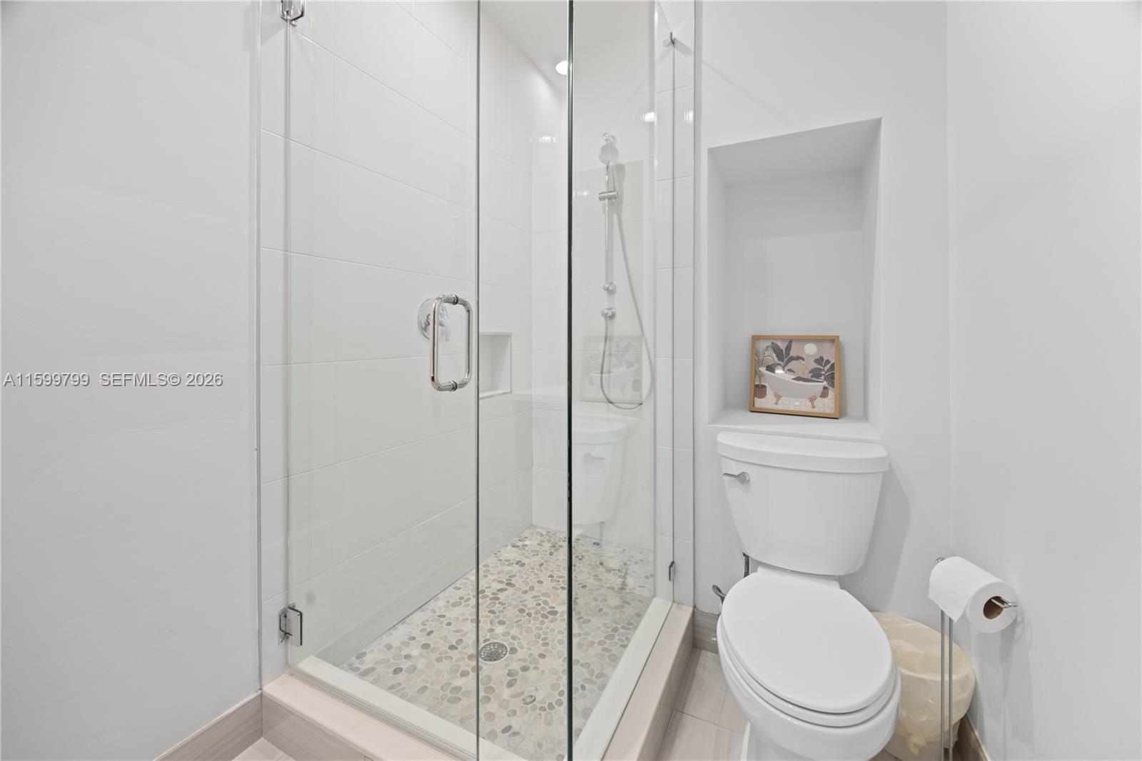 A11599799 Property Photo 39