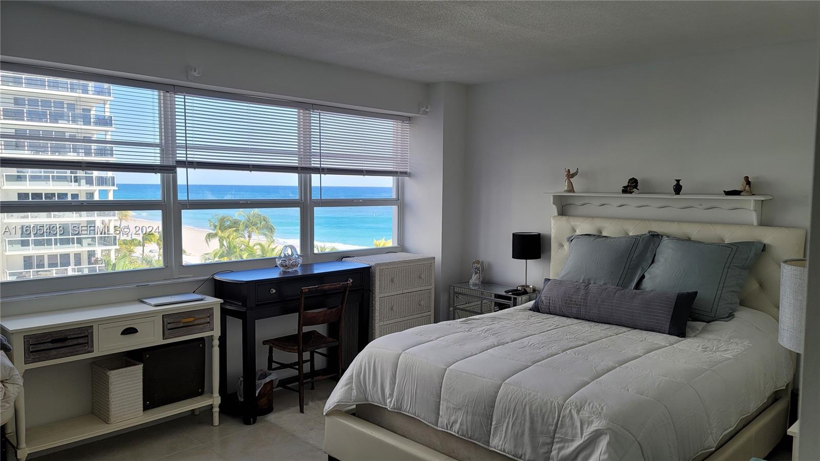 A11605433 Property Photo 20