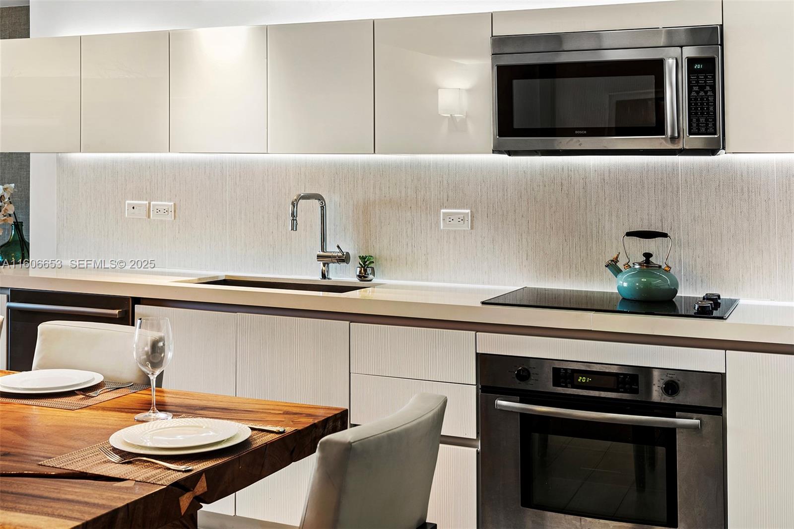 A11606653 Property Photo 12