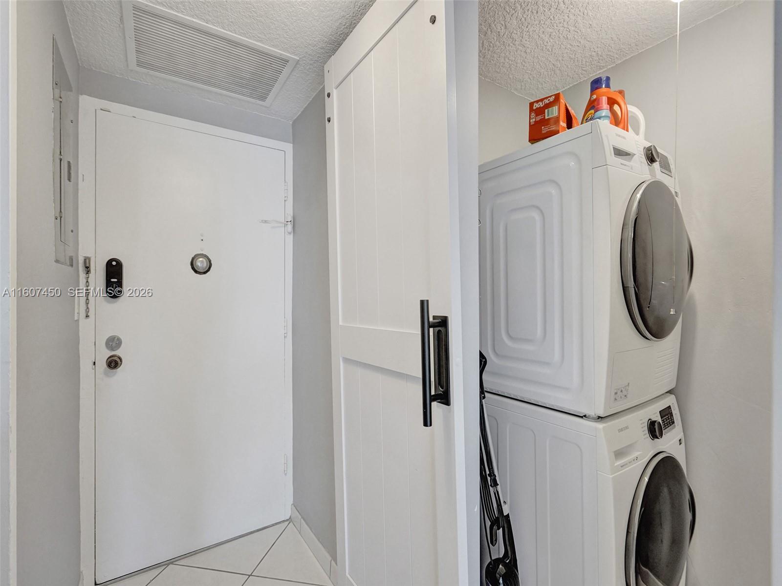 3725 S Ocean Drive 1506 Property Photo 4