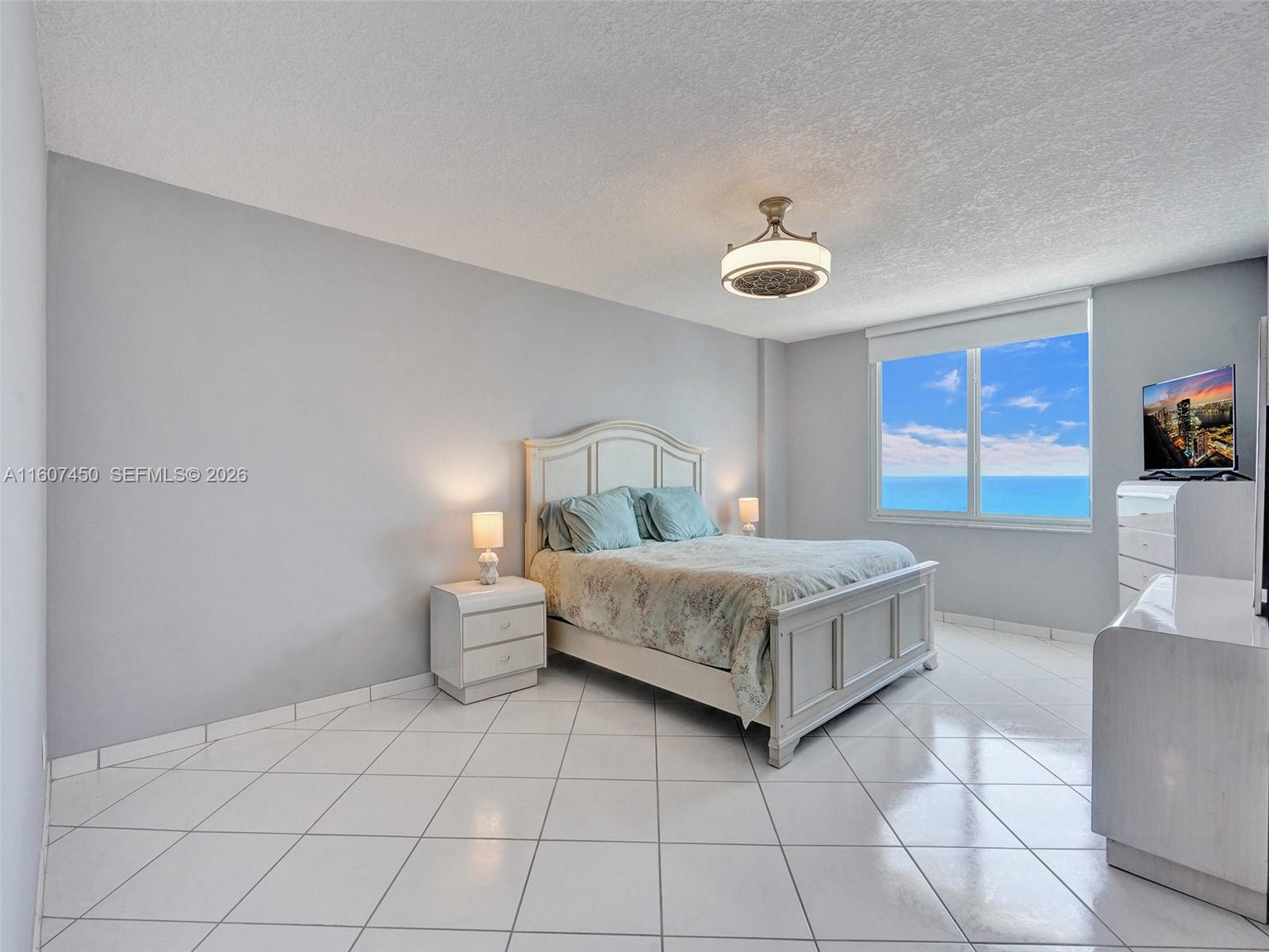 3725 S Ocean Drive 1506 Property Photo 6