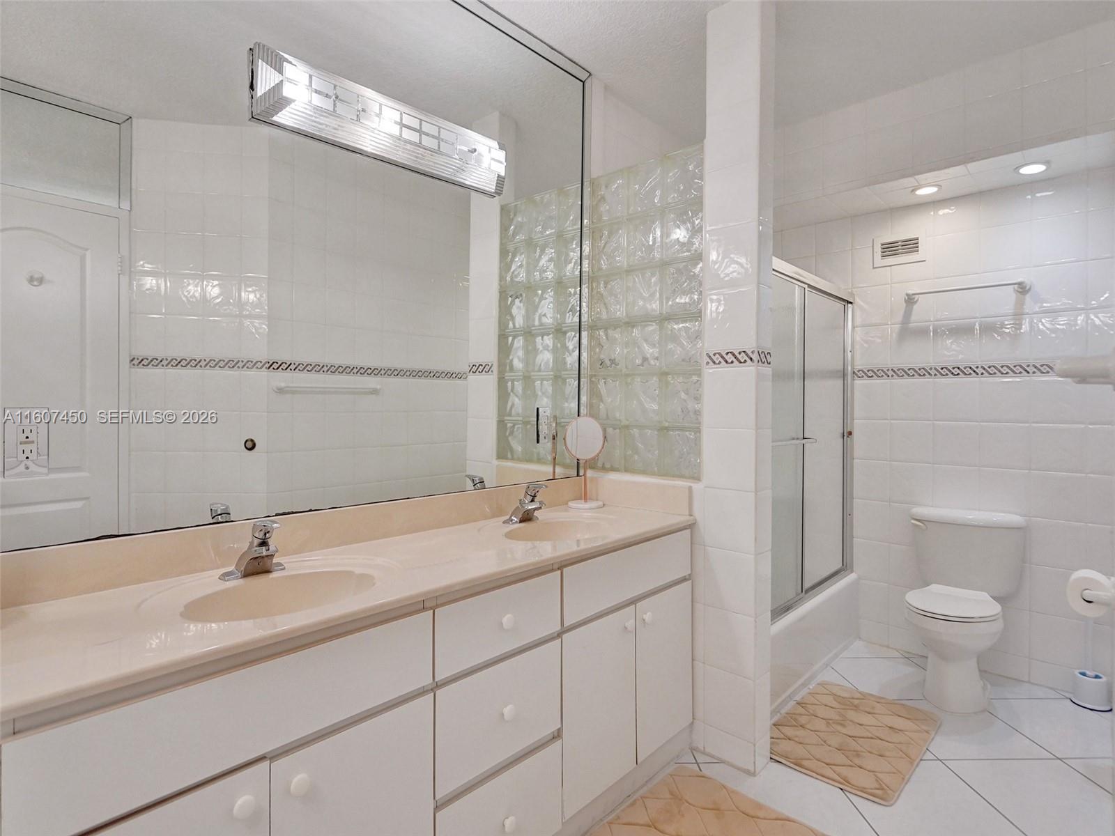 3725 S Ocean Drive 1506 Property Photo 11