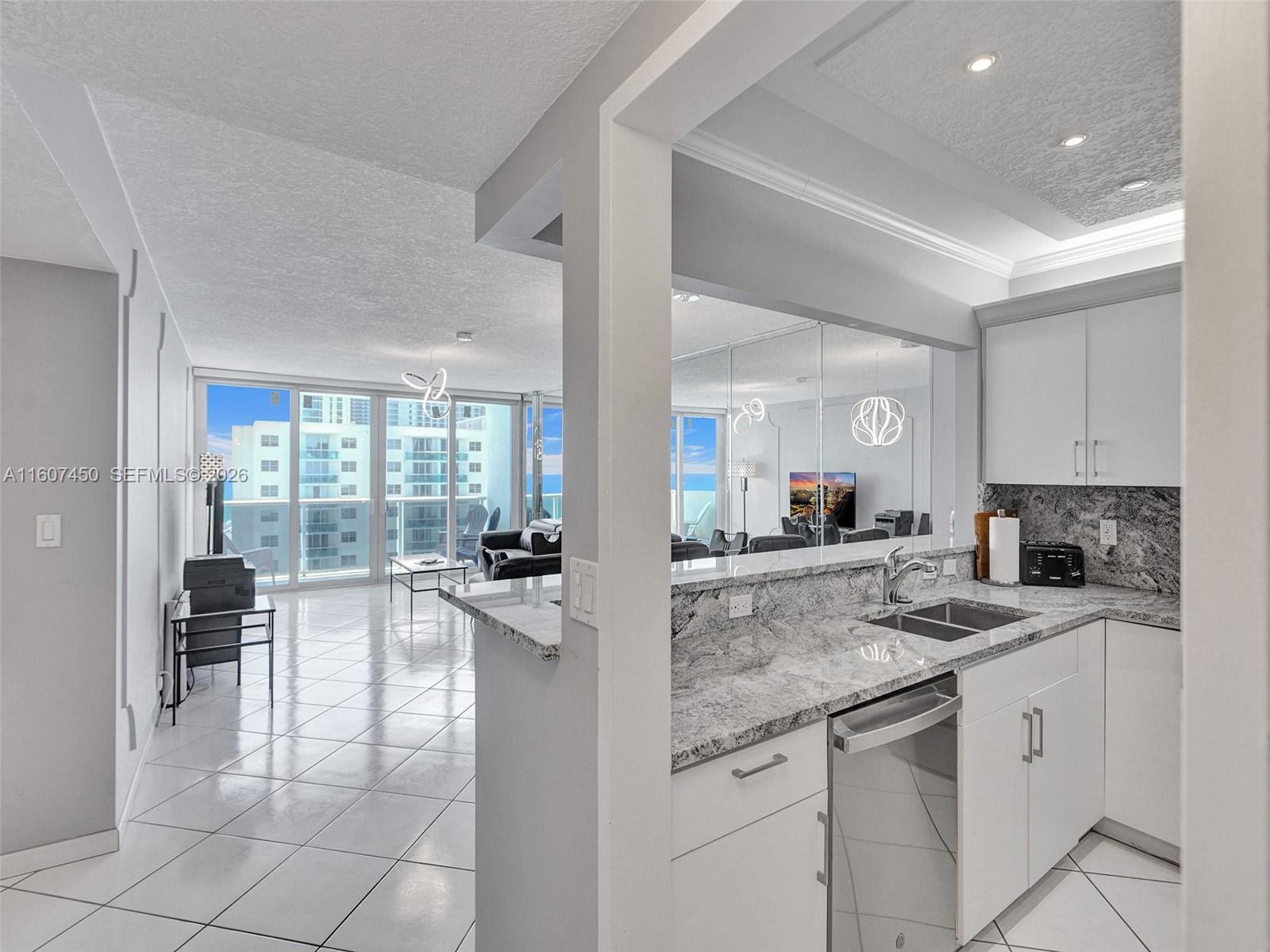 3725 S Ocean Drive 1506 Property Photo 31