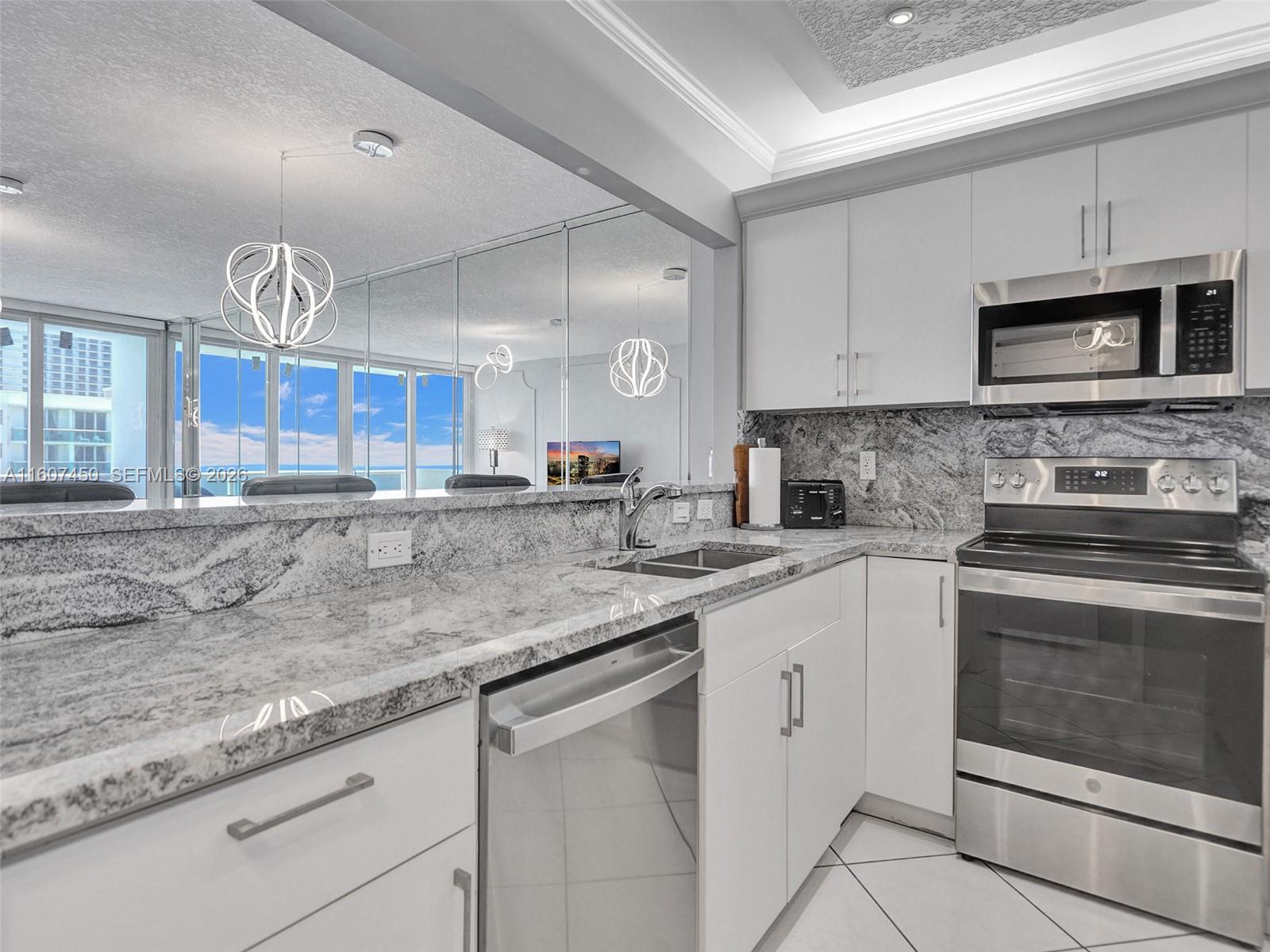 3725 S Ocean Drive 1506 Property Photo 32