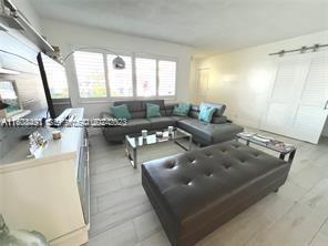 A11608491 Property Photo 10