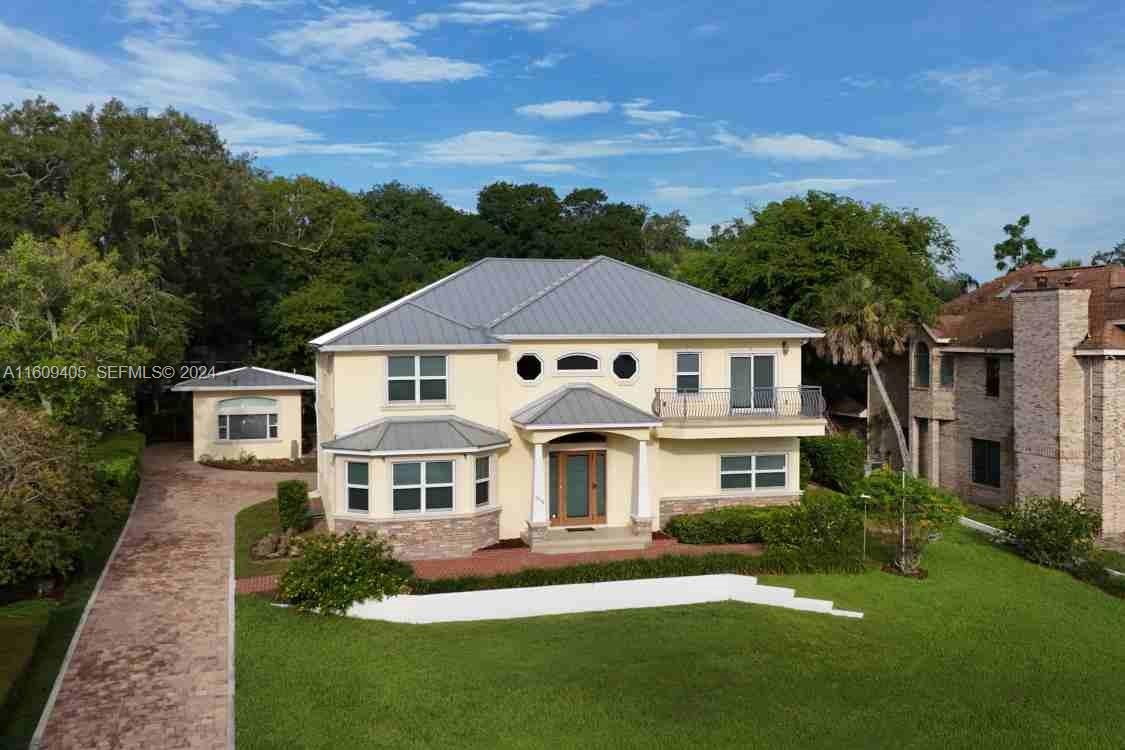 1613 N Indian River Drive Property Photo 2