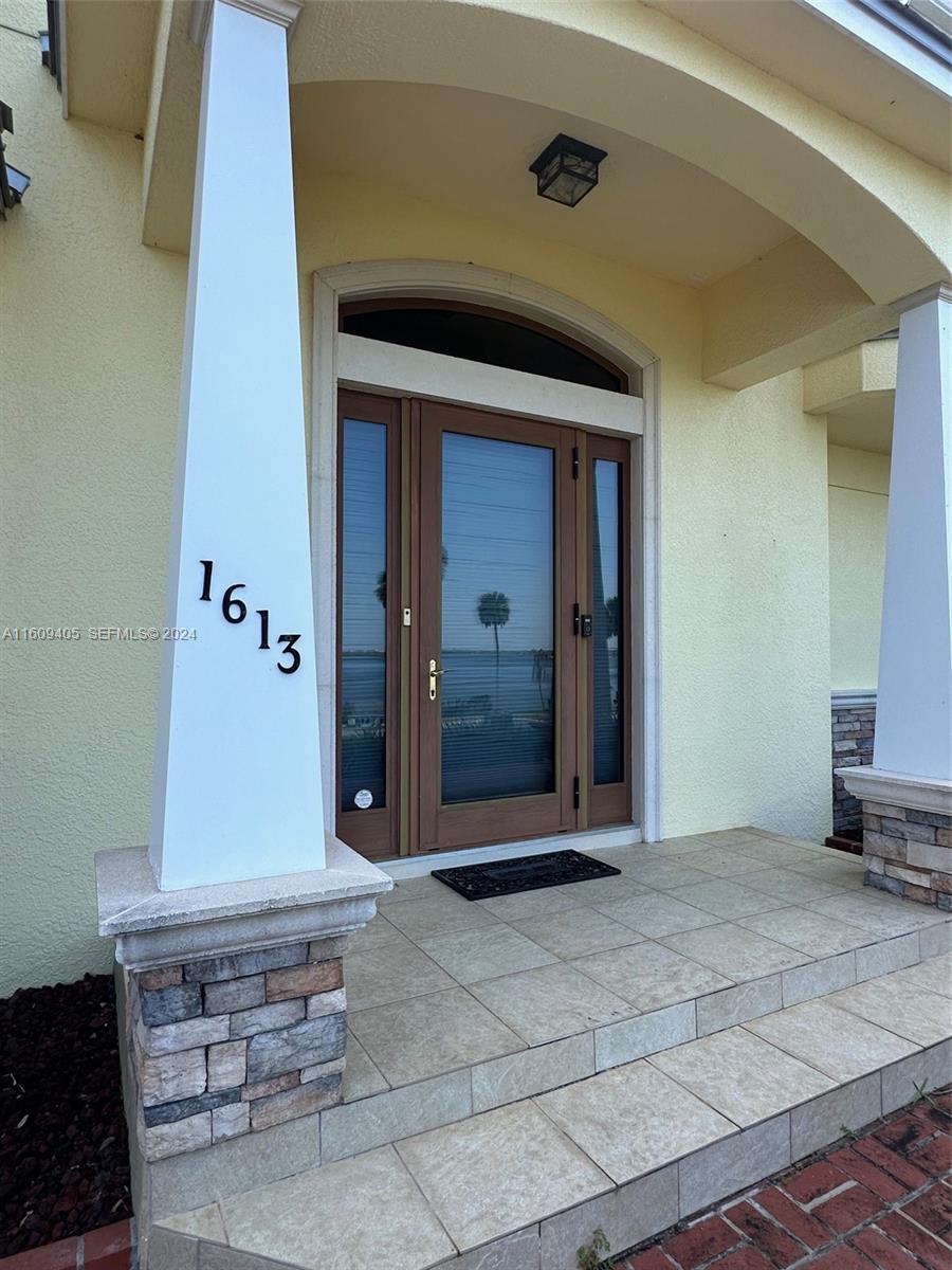 1613 N Indian River Drive Property Photo 11