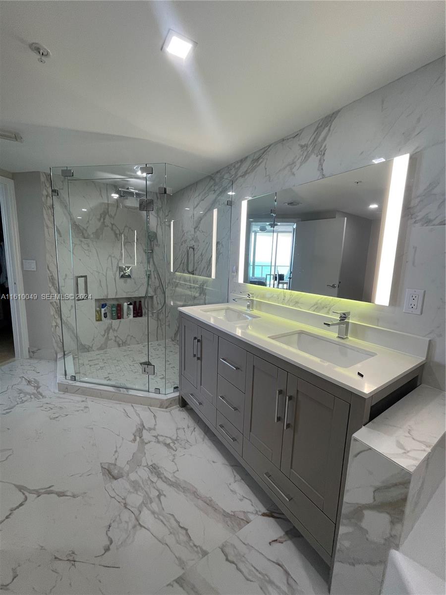 16699 Collins Avenue 1201 Property Photo 3