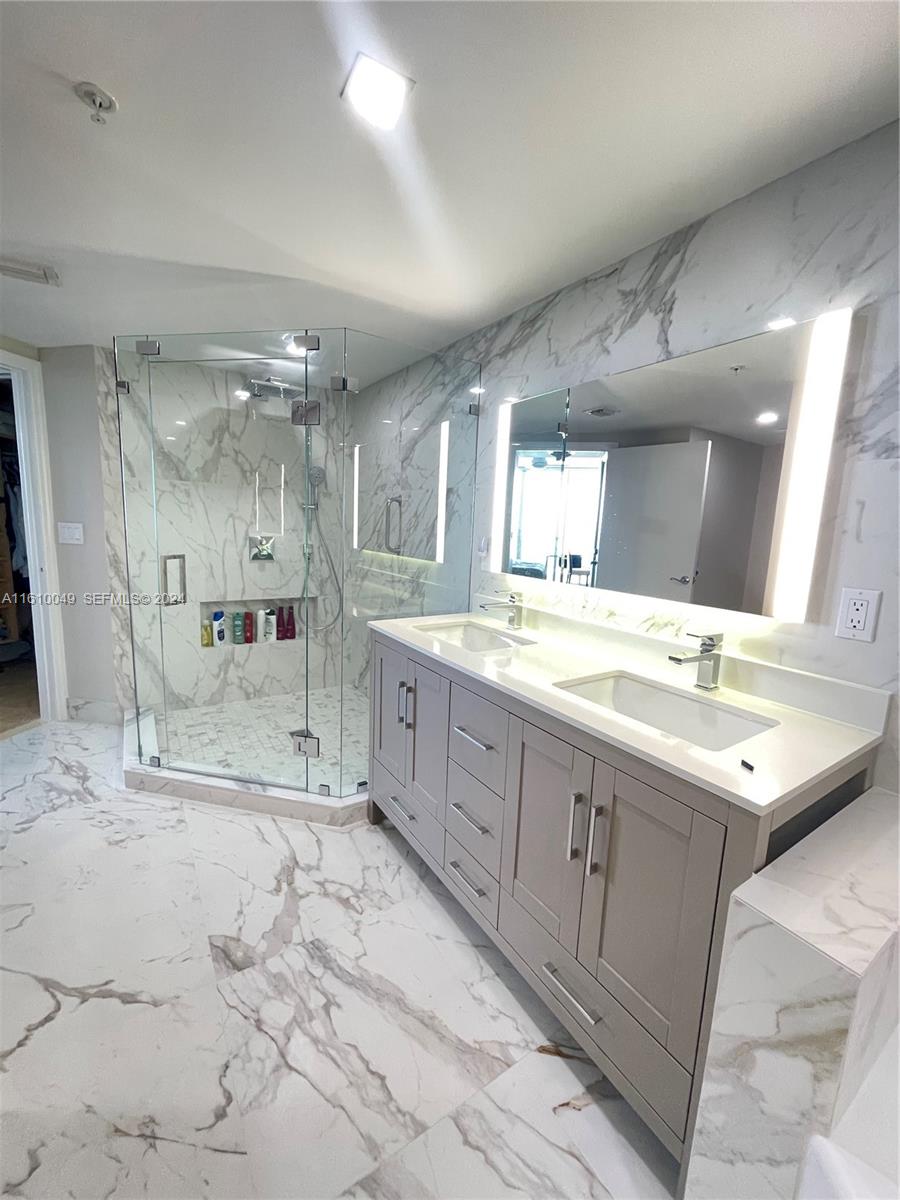 16699 Collins Avenue 1201 Property Photo 4