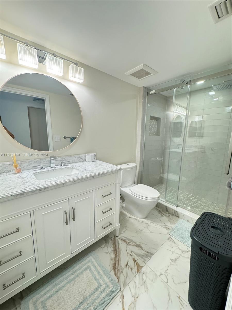 16699 Collins Avenue 1201 Property Photo 19
