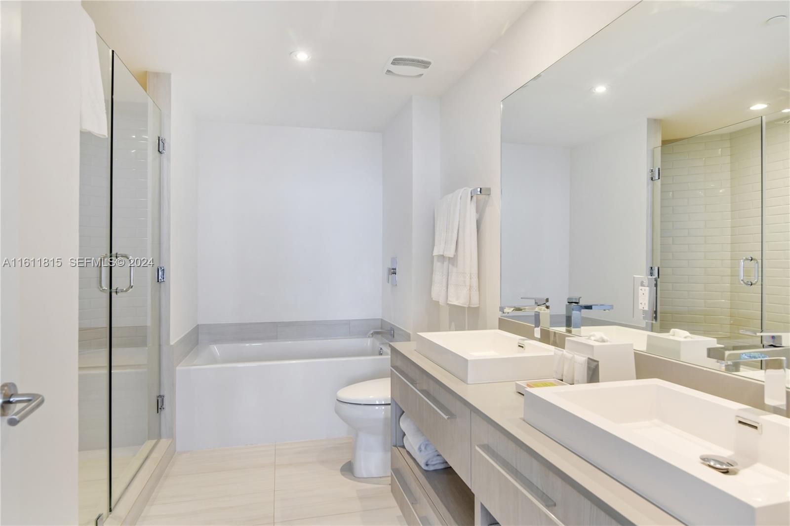A11611815 Property Photo 6