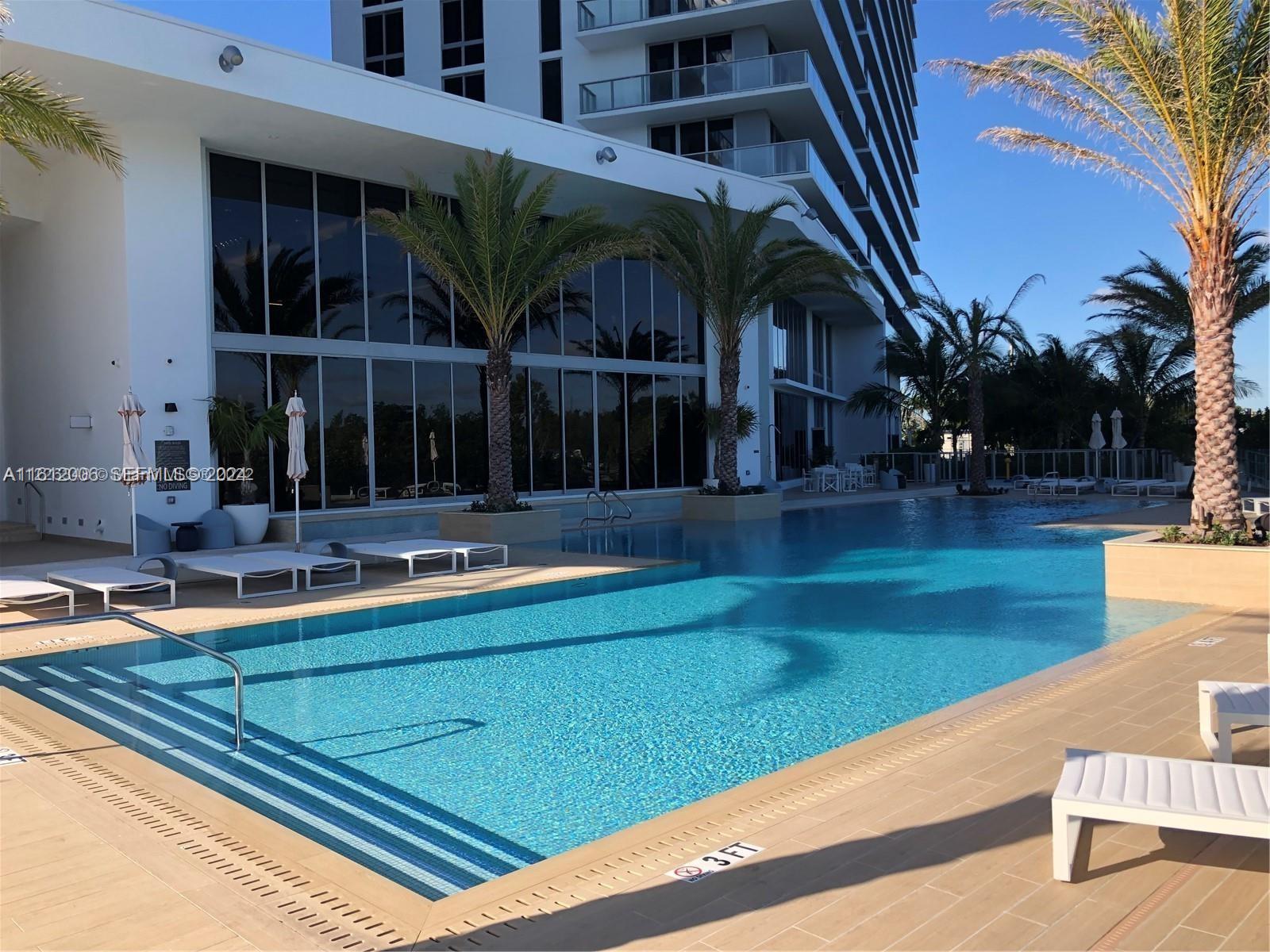 16385 Biscayne Boulevard 1418 Property Photo 18