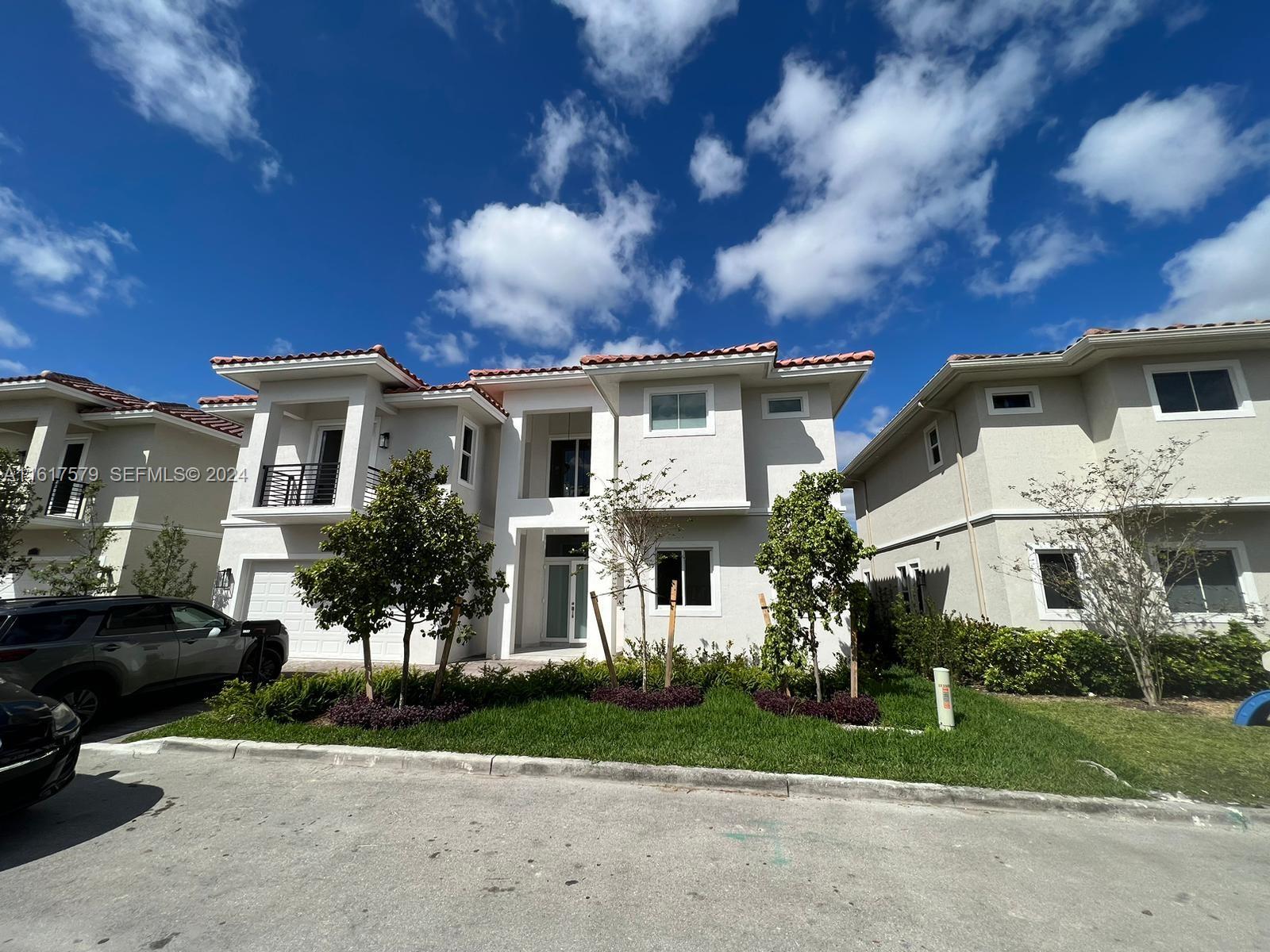 A11617579 Property Photo 2