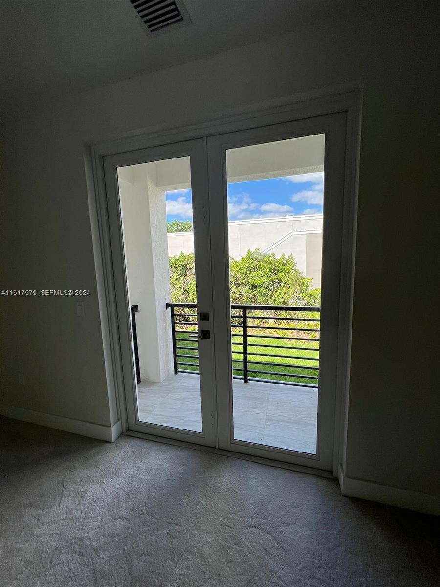 A11617579 Property Photo 44