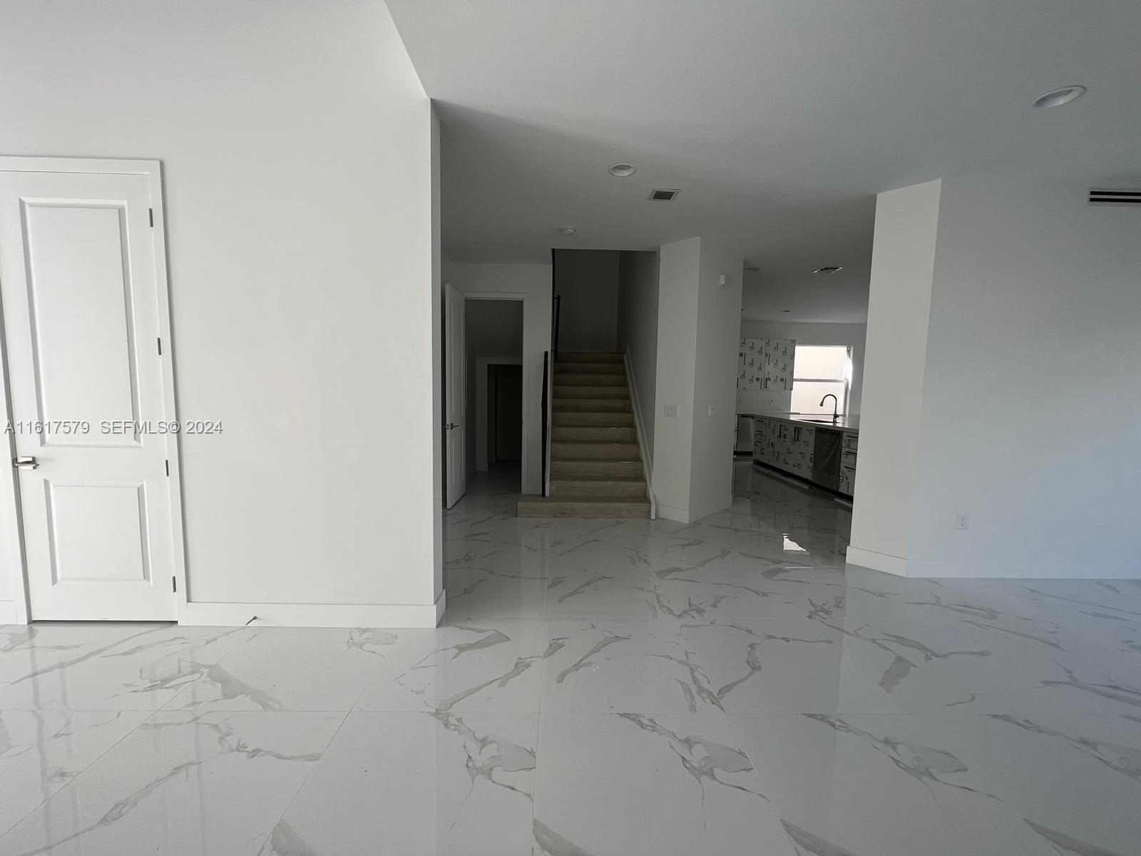 A11617579 Property Photo 67