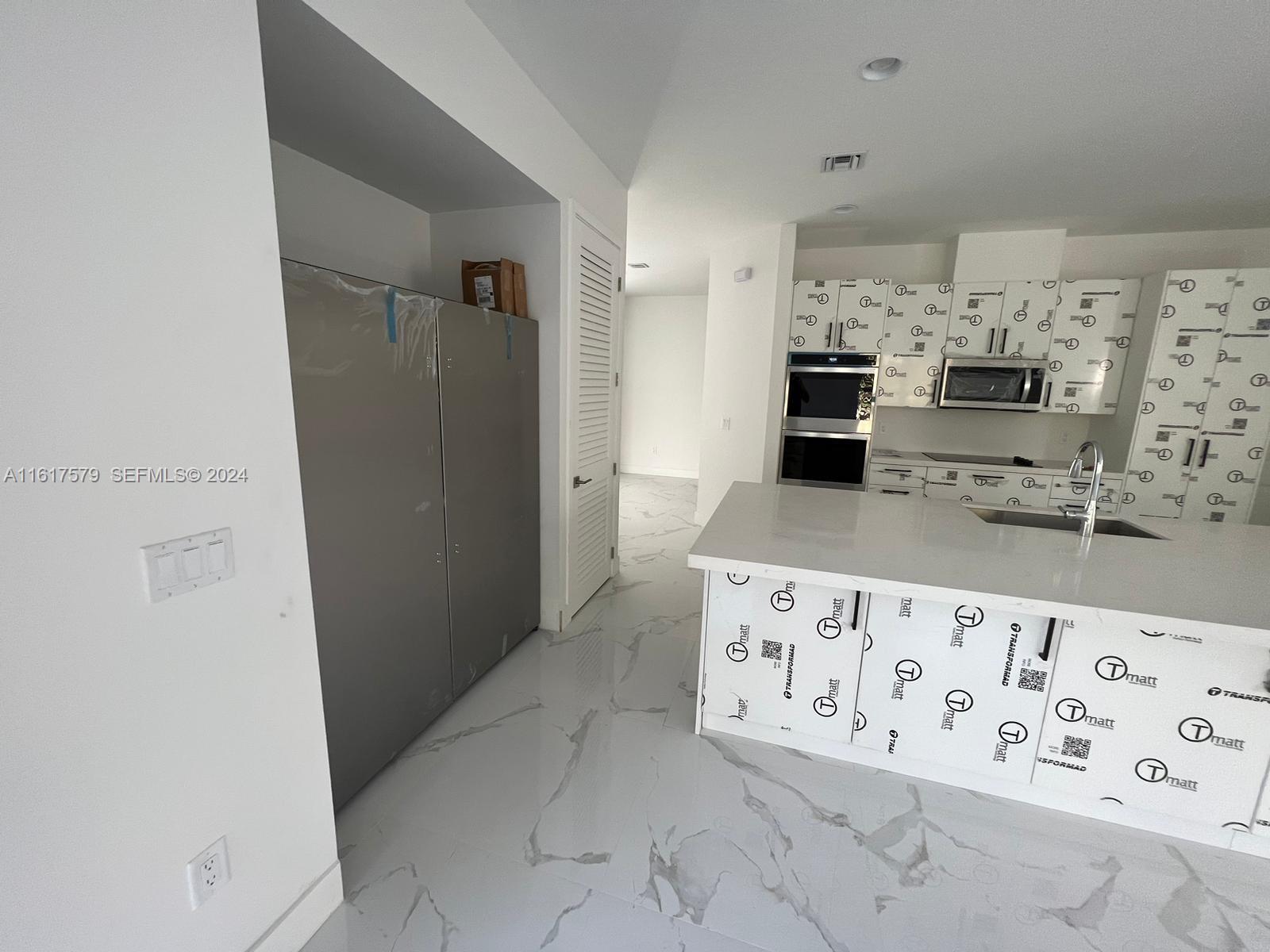 A11617579 Property Photo 76