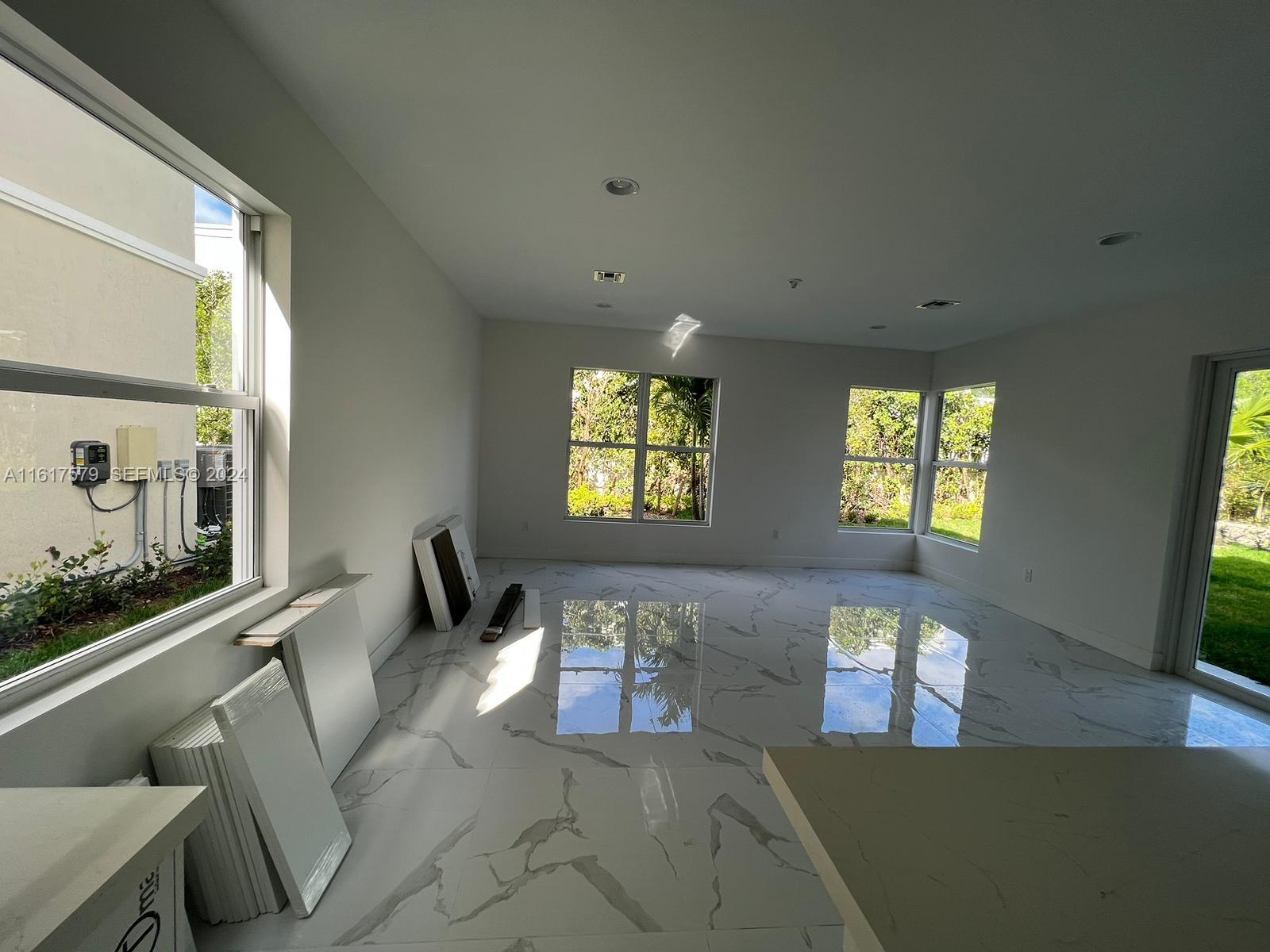 A11617579 Property Photo 85