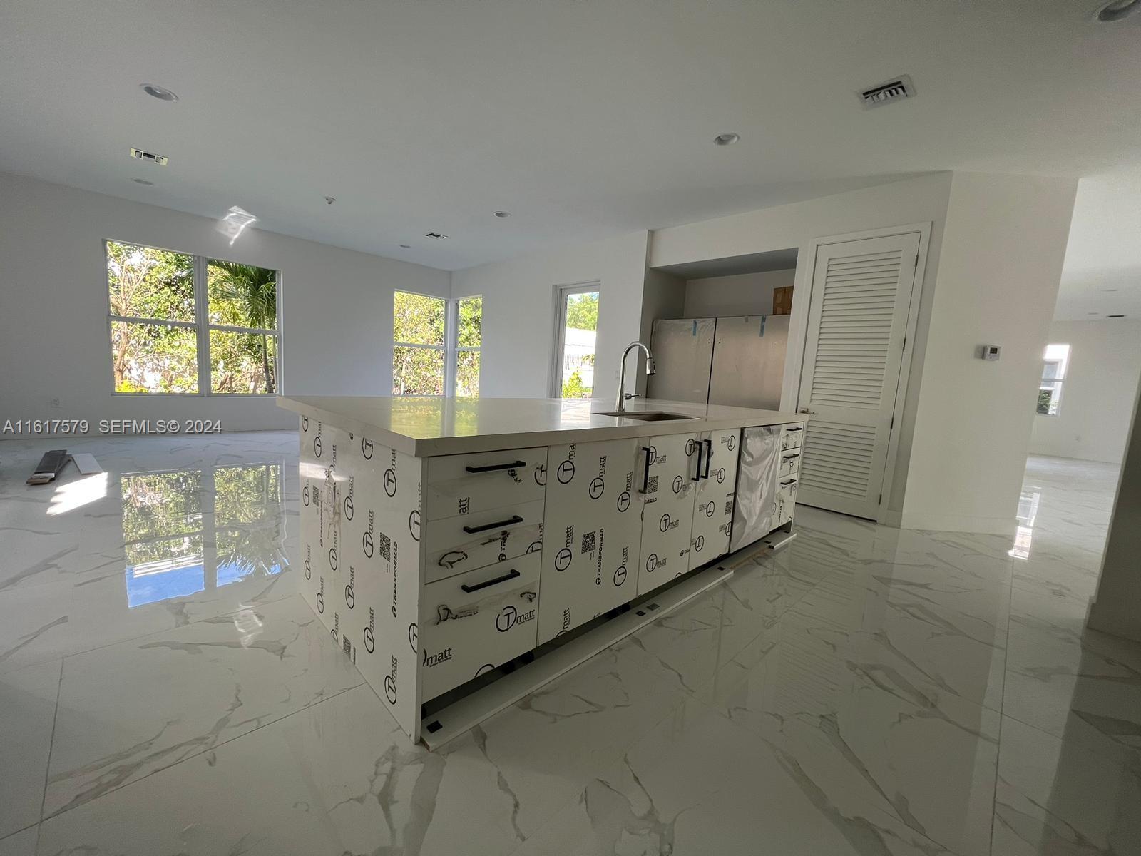 A11617579 Property Photo 87