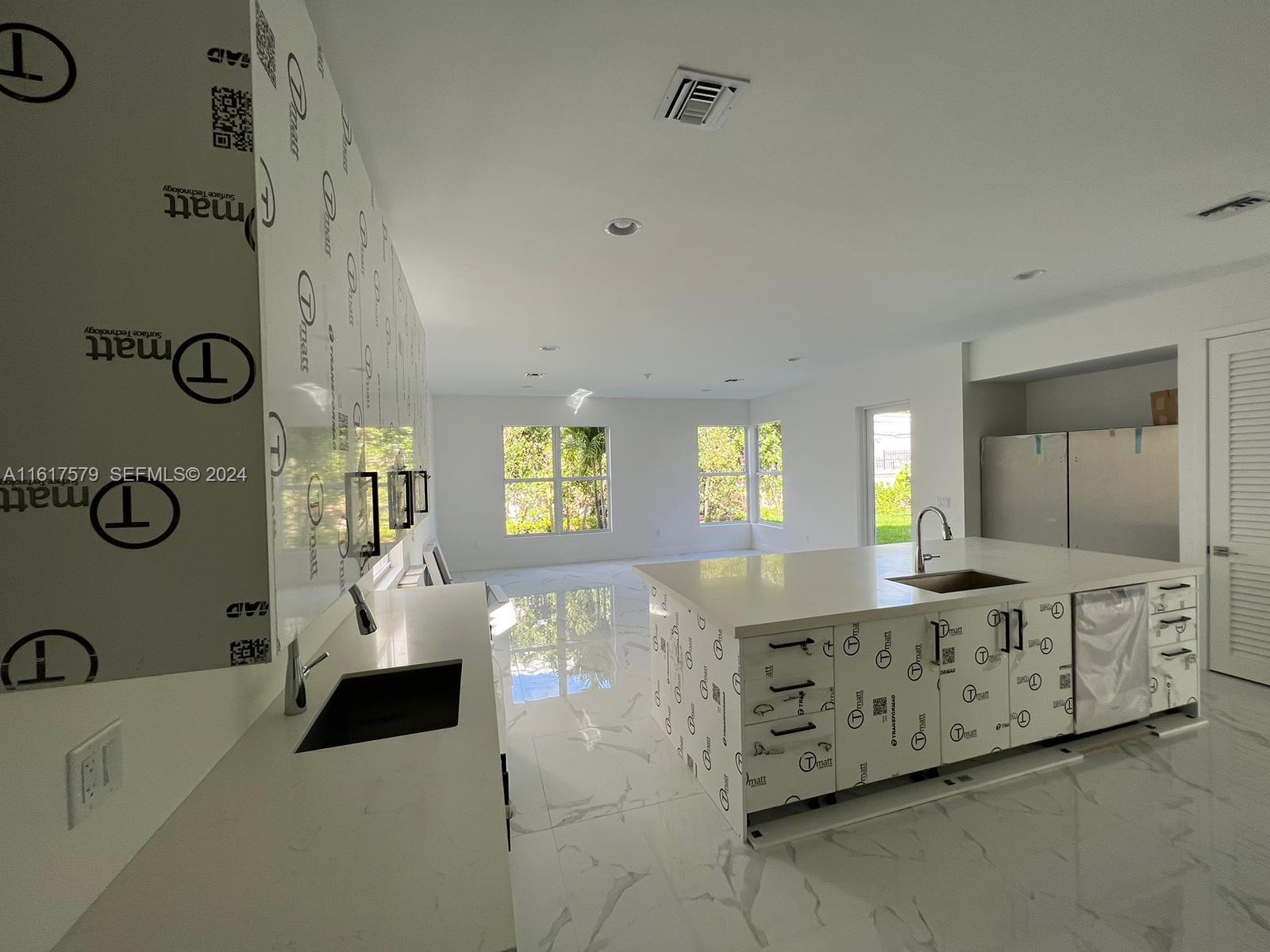 A11617579 Property Photo 93