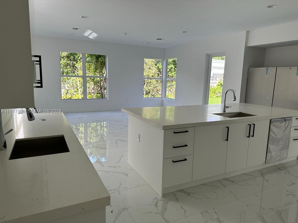 A11617579 Property Photo 97