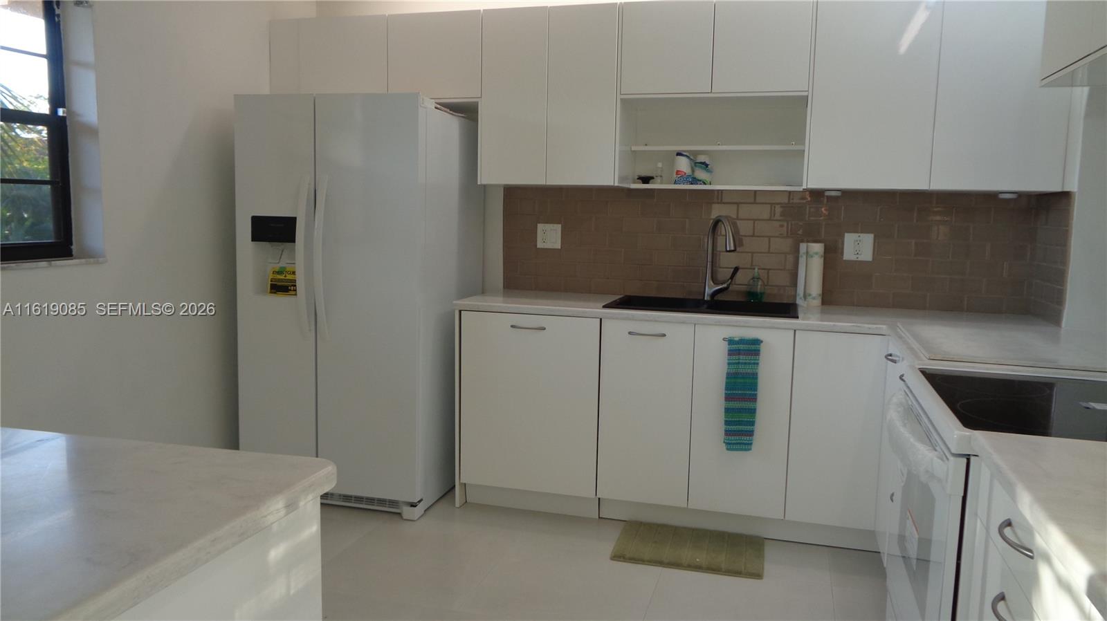 6085 N Sabal Palm Boulevard 204 Property Photo 10