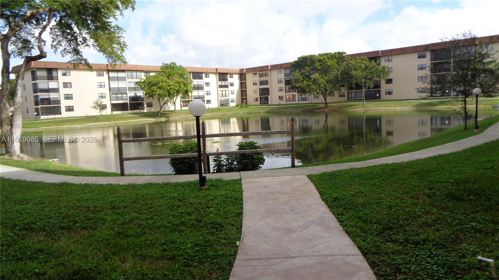 6085 N Sabal Palm Boulevard 204 Property Photo 40