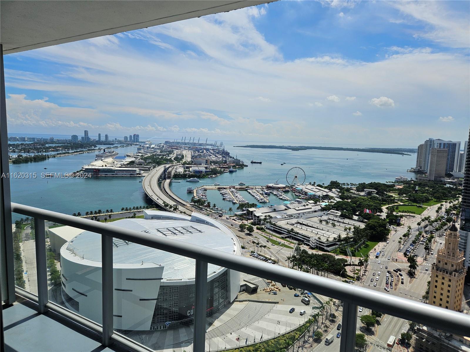 888 Biscayne Boulevard 4001 Property Photo 1
