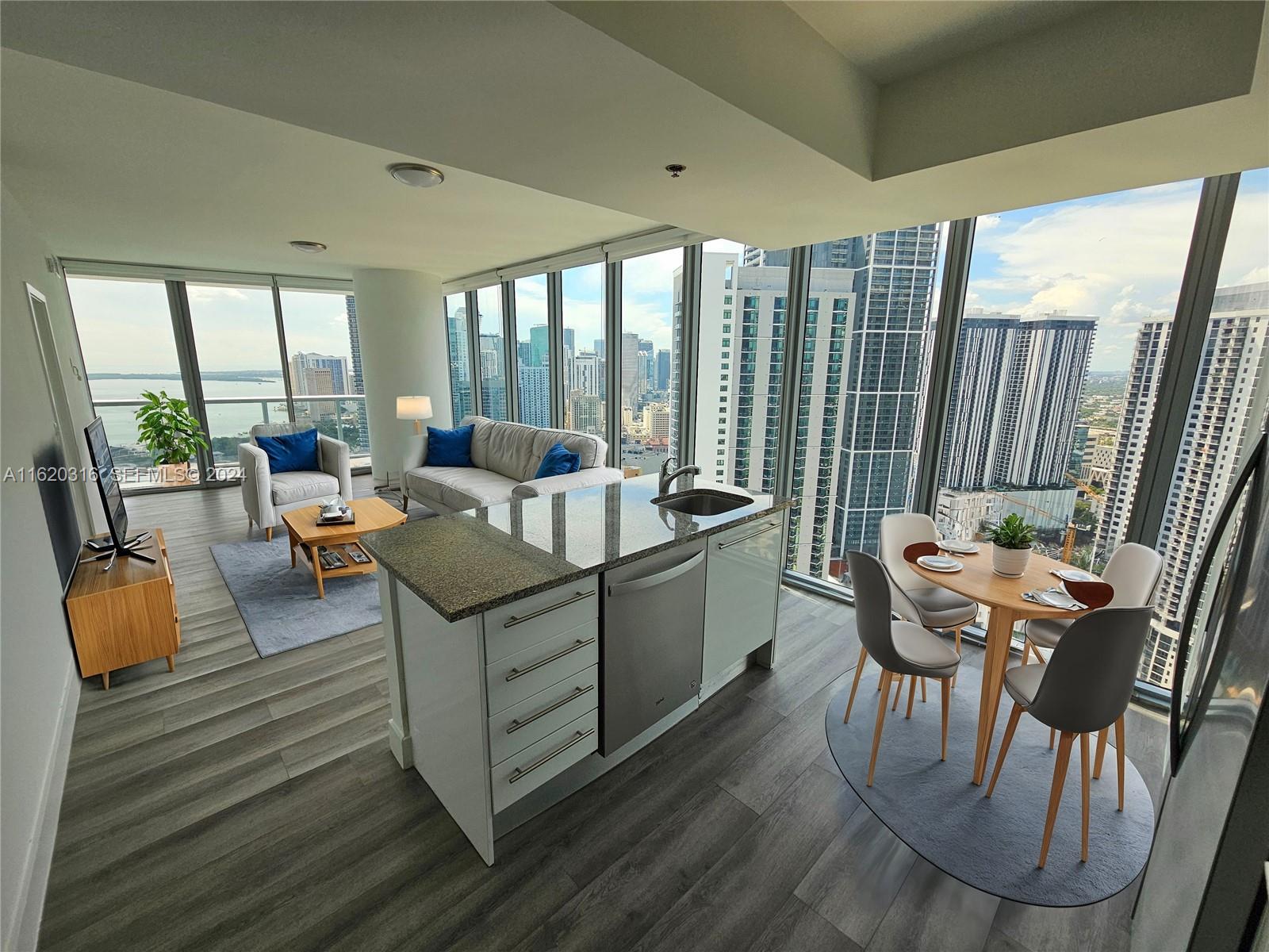 888 Biscayne Boulevard 2701 Property Photo 4