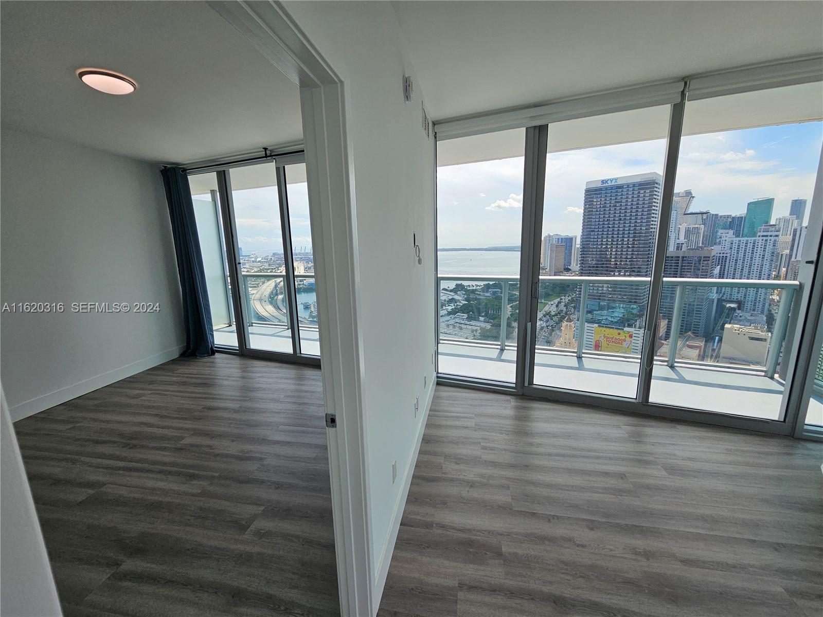 888 Biscayne Boulevard 2701 Property Photo 5