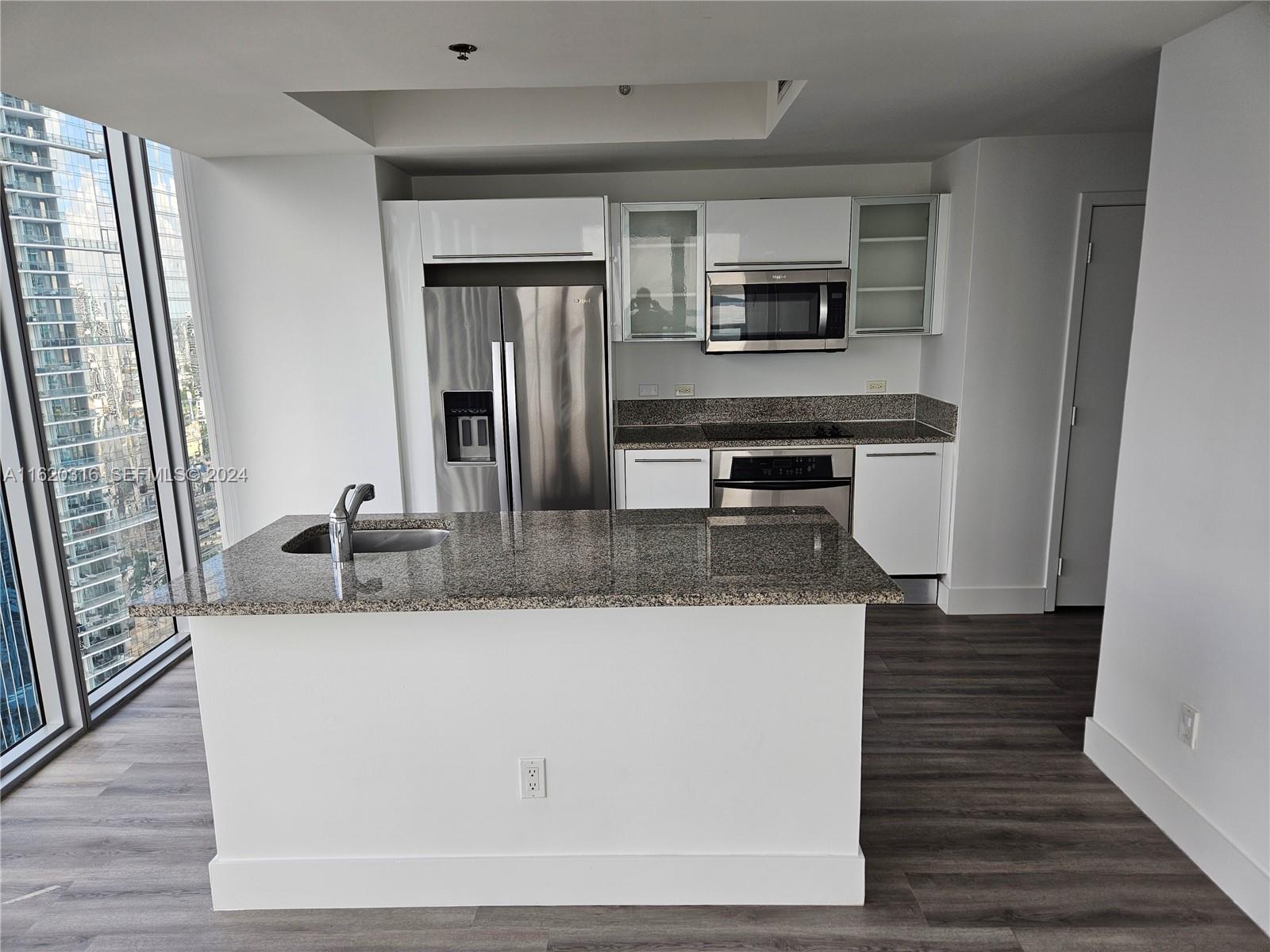 888 Biscayne Boulevard 2701 Property Photo 8