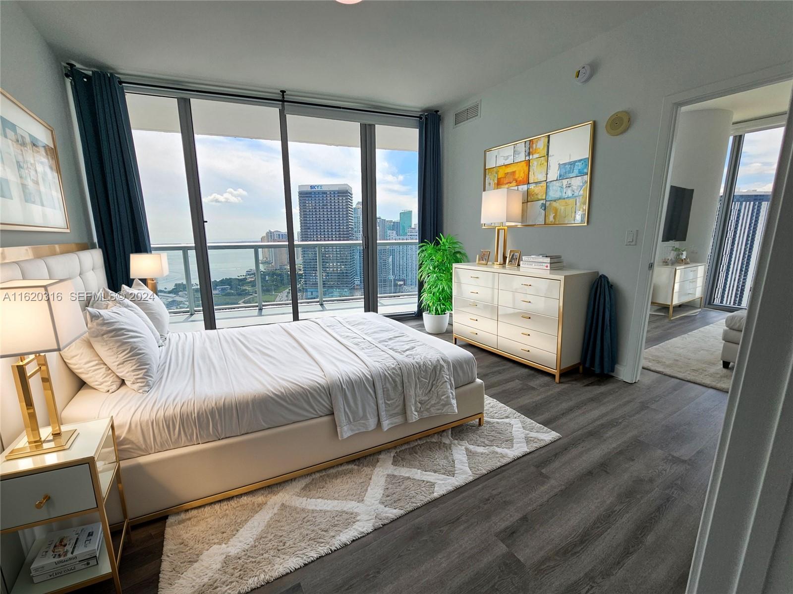 888 Biscayne Boulevard 2701 Property Photo 9