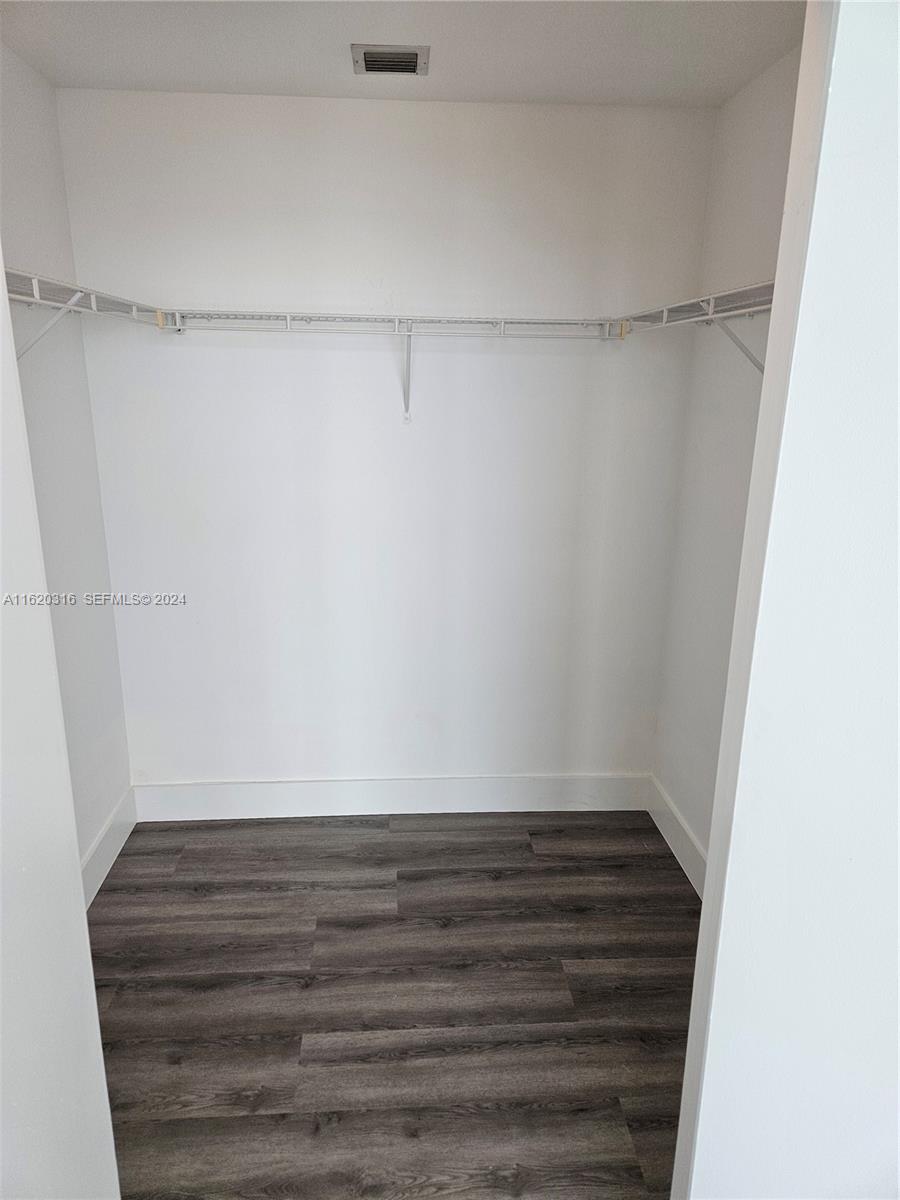 888 Biscayne Boulevard 2701 Property Photo 13