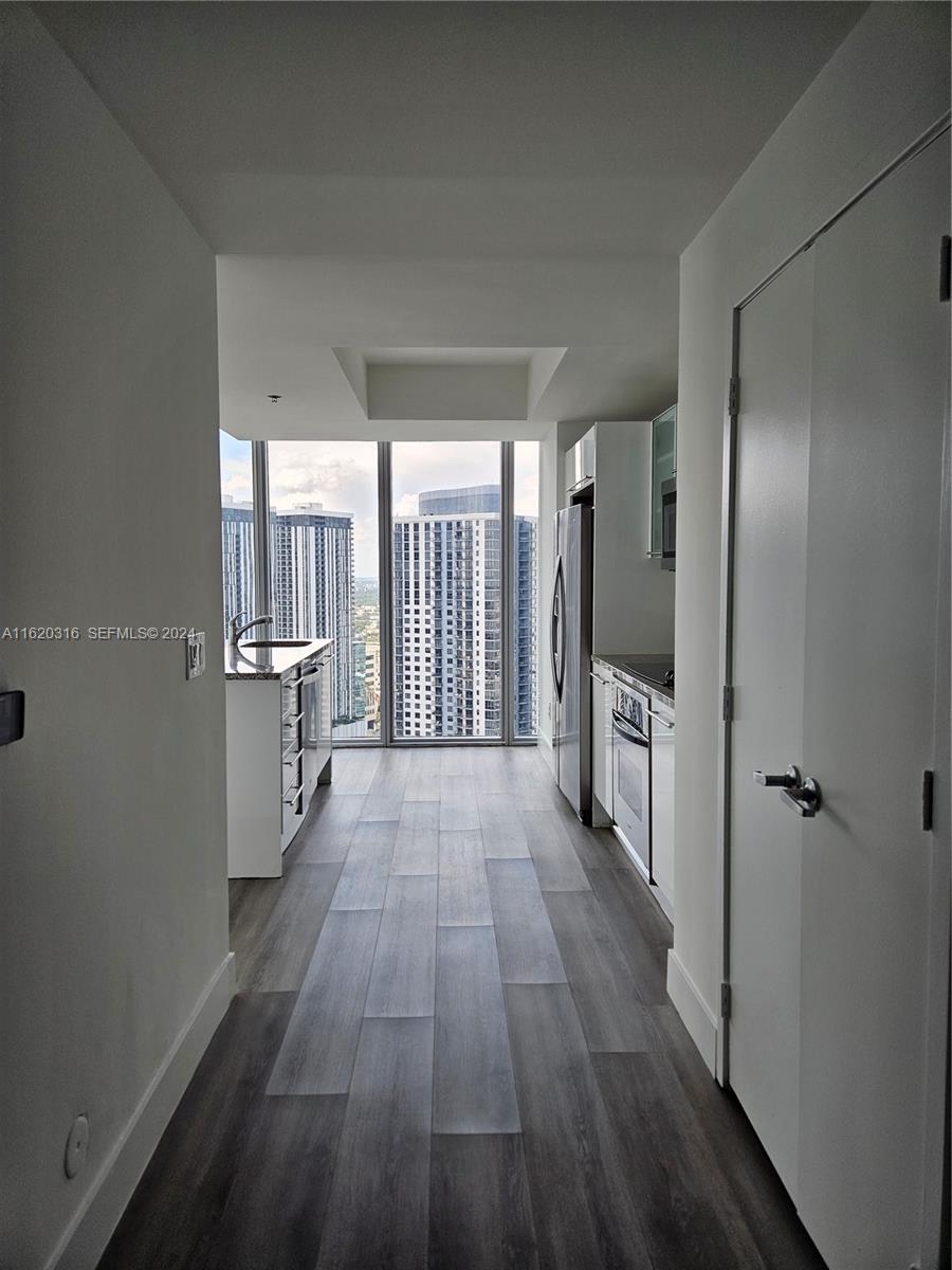 888 Biscayne Boulevard 2701 Property Photo 14