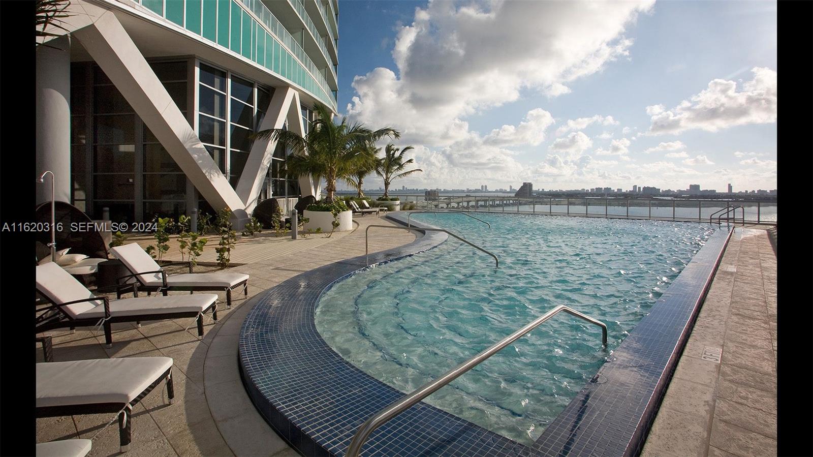 888 Biscayne Boulevard 2701 Property Photo 20