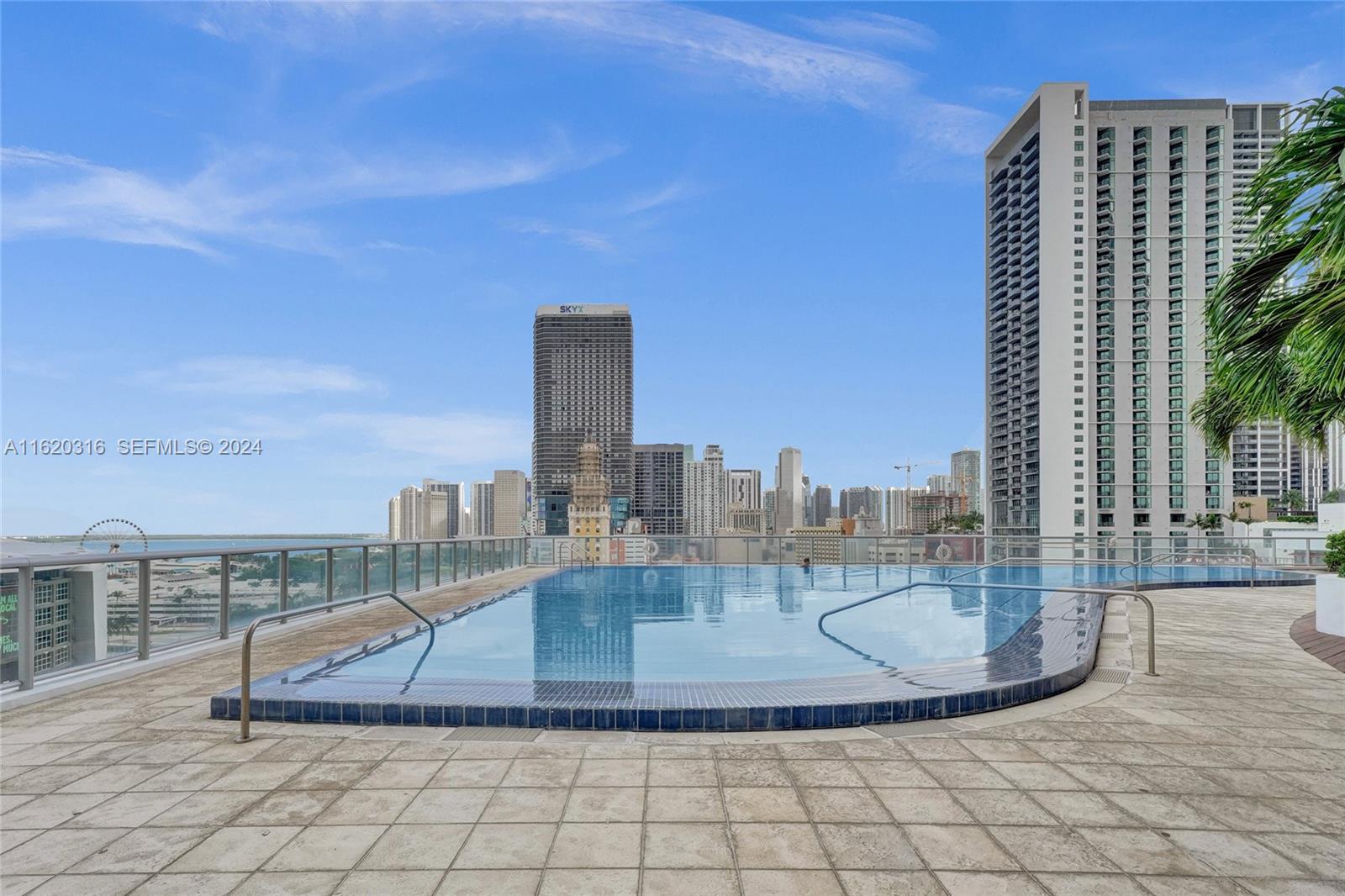 888 Biscayne Boulevard 2701 Property Photo 24